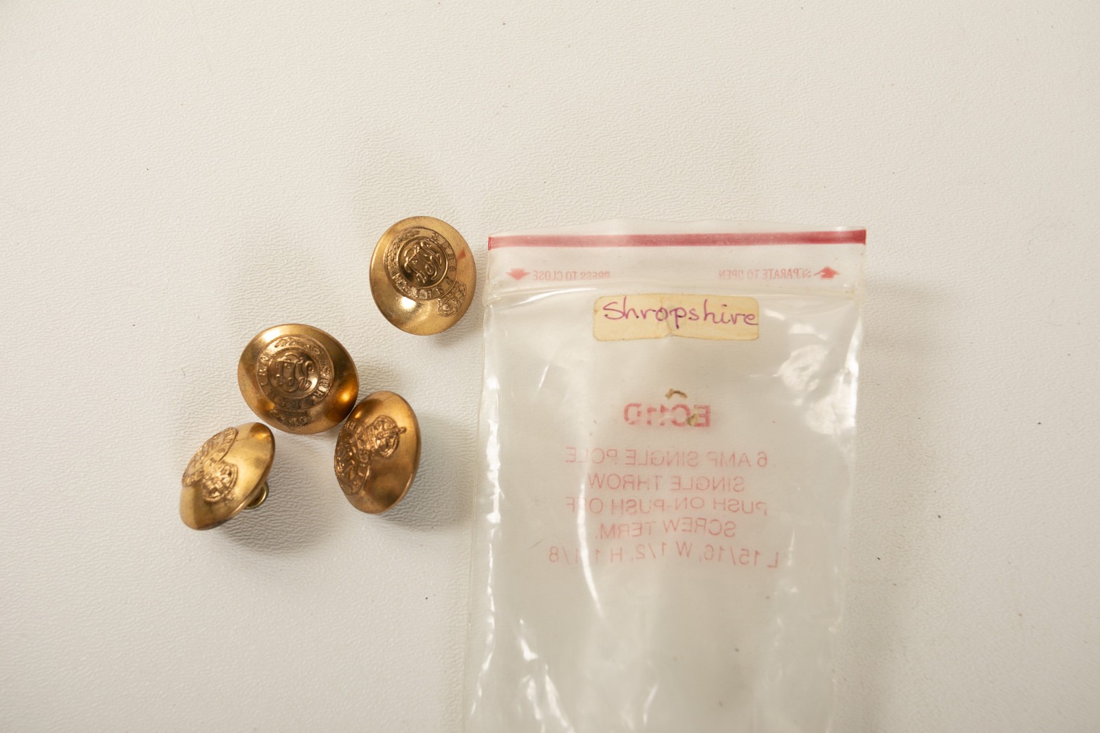 Shropshire KLL 4 Button Lot (P3L-19/JSF6) 7/8″ Brass Gaunt London