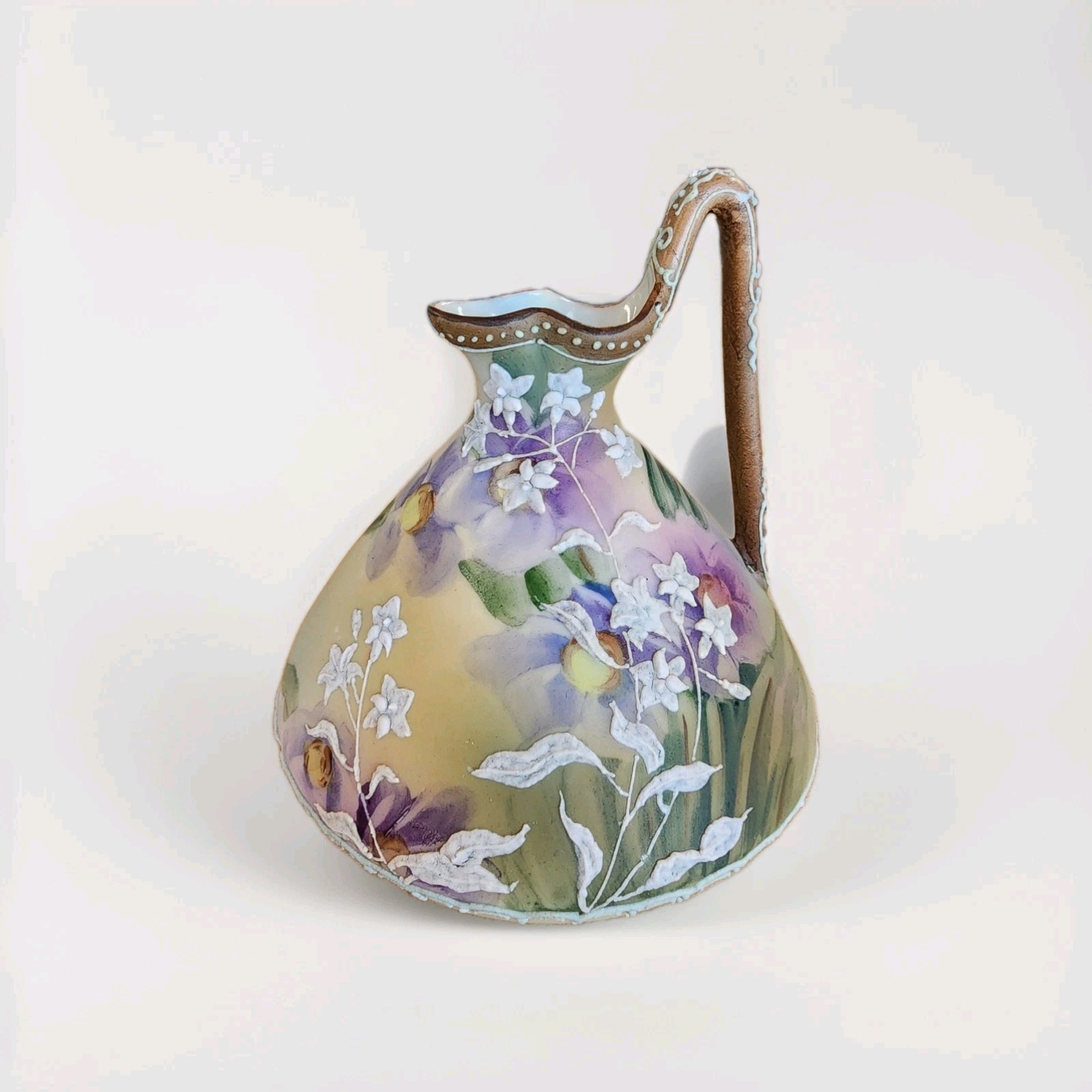 VINTAGE NIPPON HAND PAINTED MORIAGE OVOID PORCELAIN EWER/VASE 5.5”