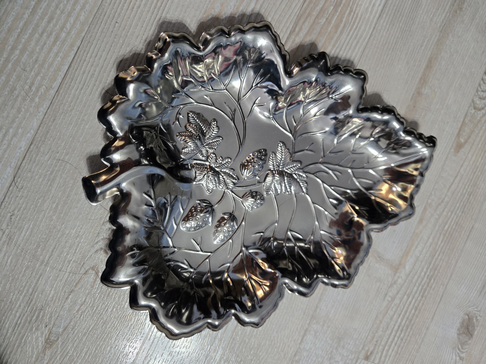 Vintage Silver-Tone Strawberry Leaf Serving Dish – Repoussé Berry Design
