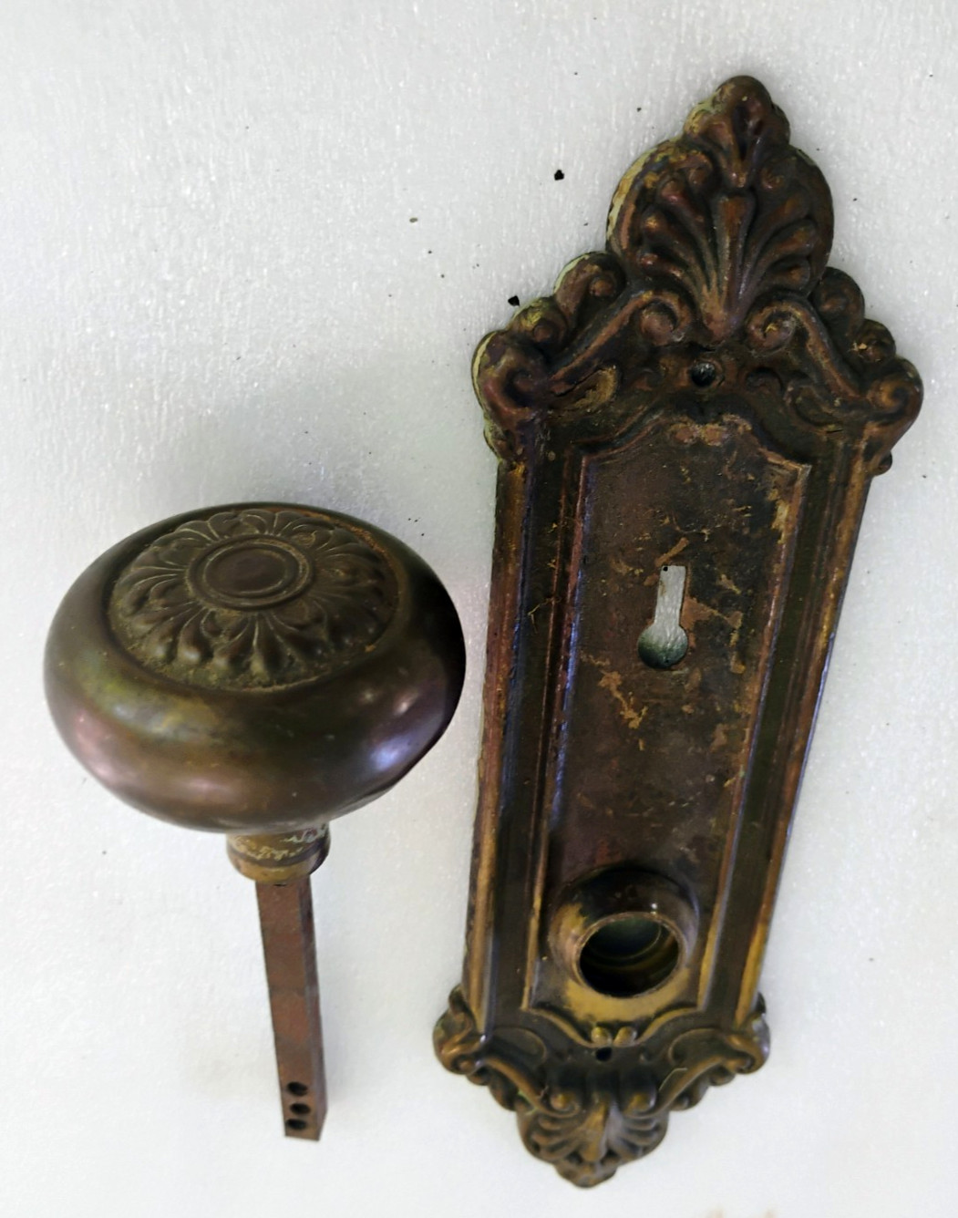 Antique Brass Bronze Door Knob + Ornate Back Plate