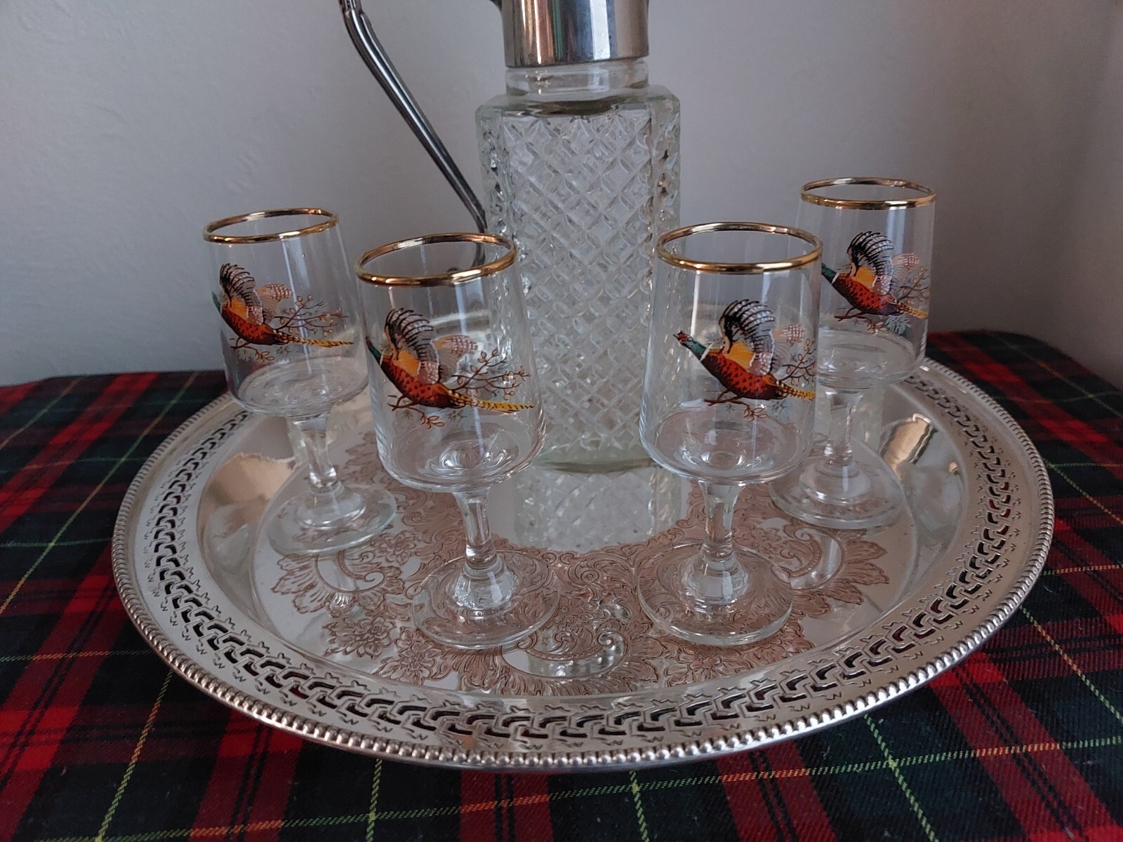 Heavy Antique 31cm Silverplate in copper Serving Tray