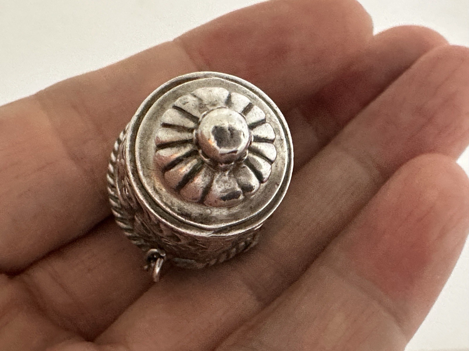 Antique Solid Silver Chatelaine Thimble Case c.1888