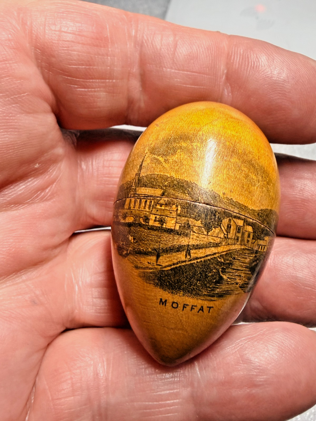 Victorian Treen Mauchline Ware Thread / Thimble Holder – Egg Shape – Moffat