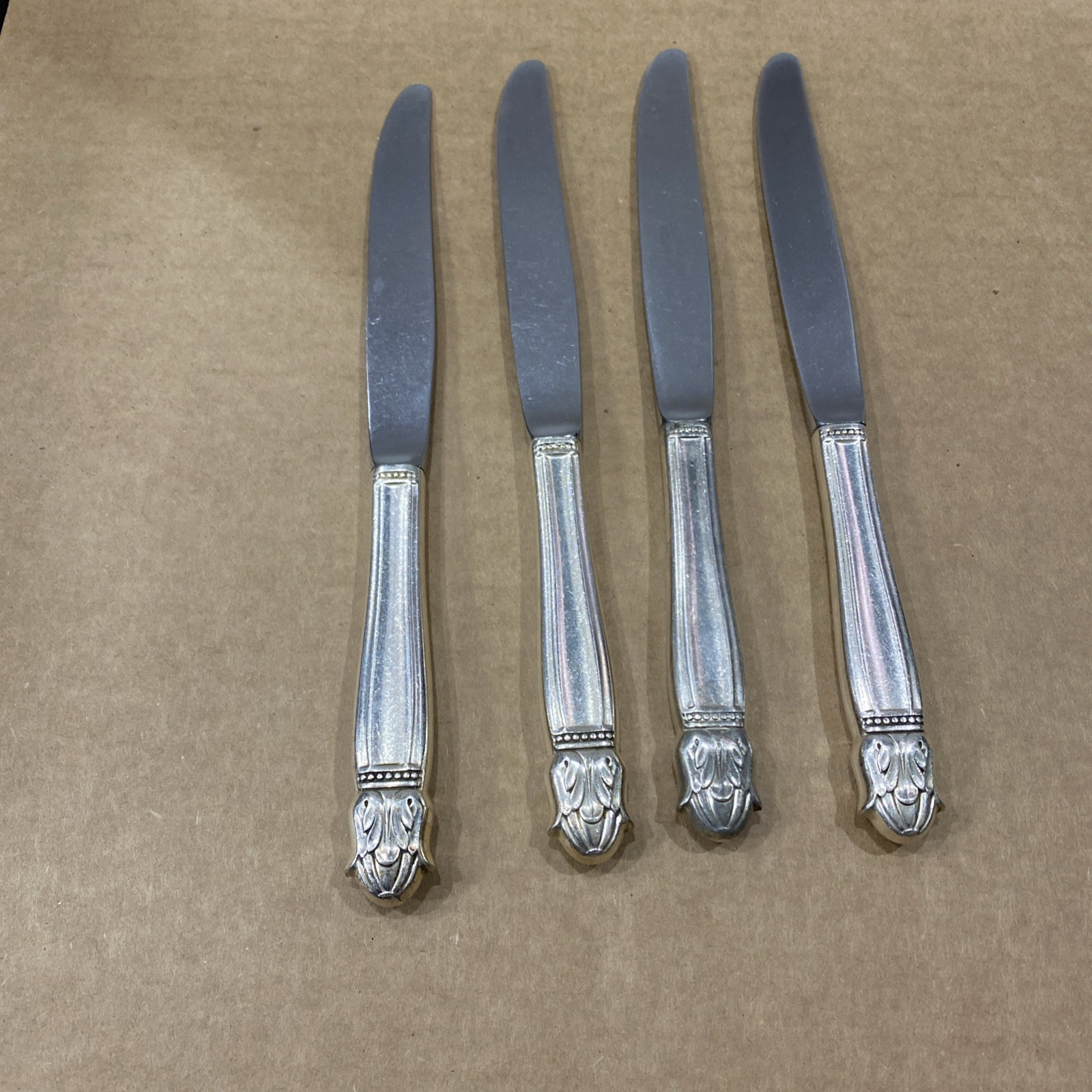 Holmes & Edwards Danish Princess Dinner Knife Knives Silverplate Lot of 4