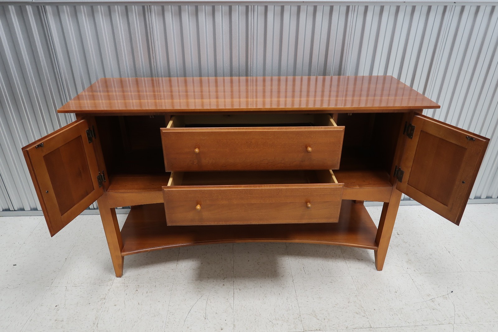 Thomasville ” Impressions” Cherry Sideboard With Hutch