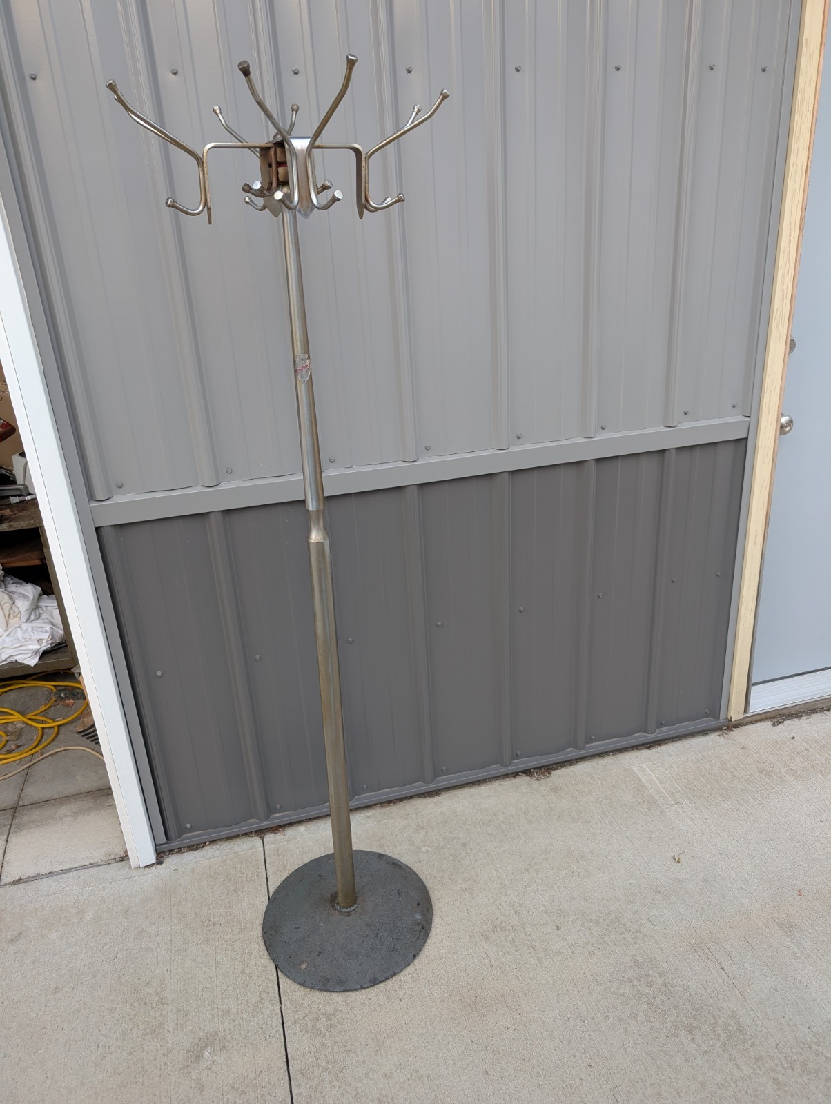 Art Deco Floor PeeDee’s Rotating Coat Hat Rack Stand Tree 64″ Winona Lake Indian