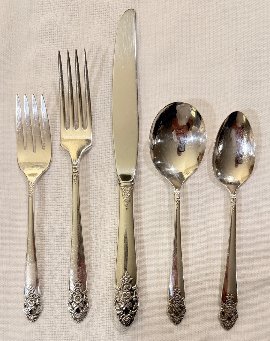 5pc Vintage Oneida Distinction 1951 Prestige Silver Plate Flatware Set FREE SHIP