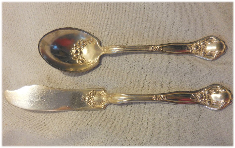 ANTIQUE 1900 HOLMES & EDWARD SILVER DOLLY MADISON BERRY SPOON BUTTER KNIFE