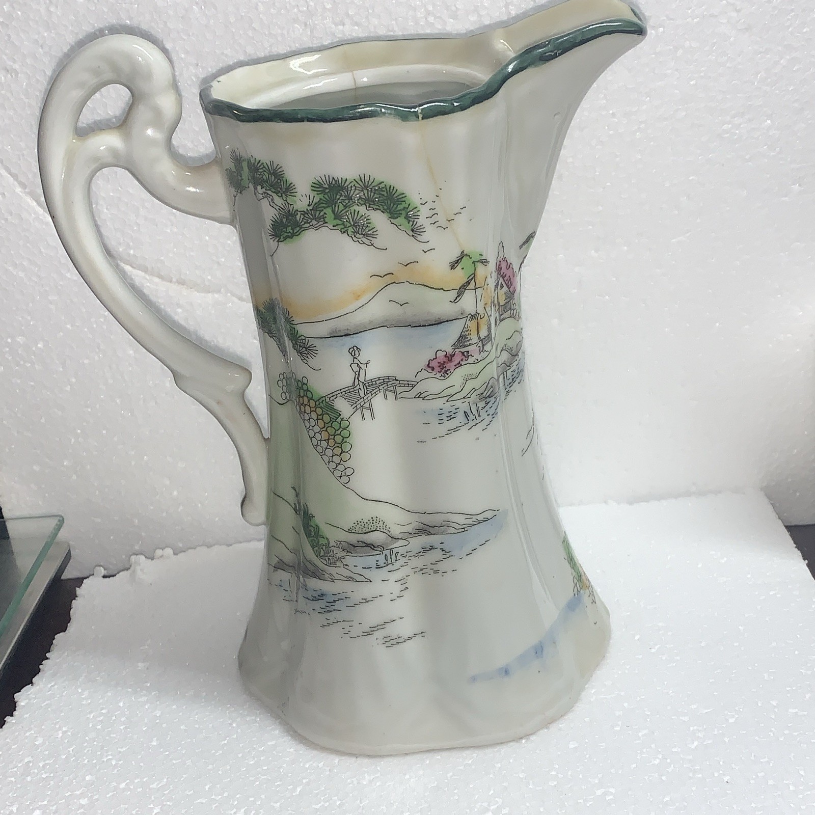 Vintage Japanese Geisha Girl Porcelian Chocolate Pot
