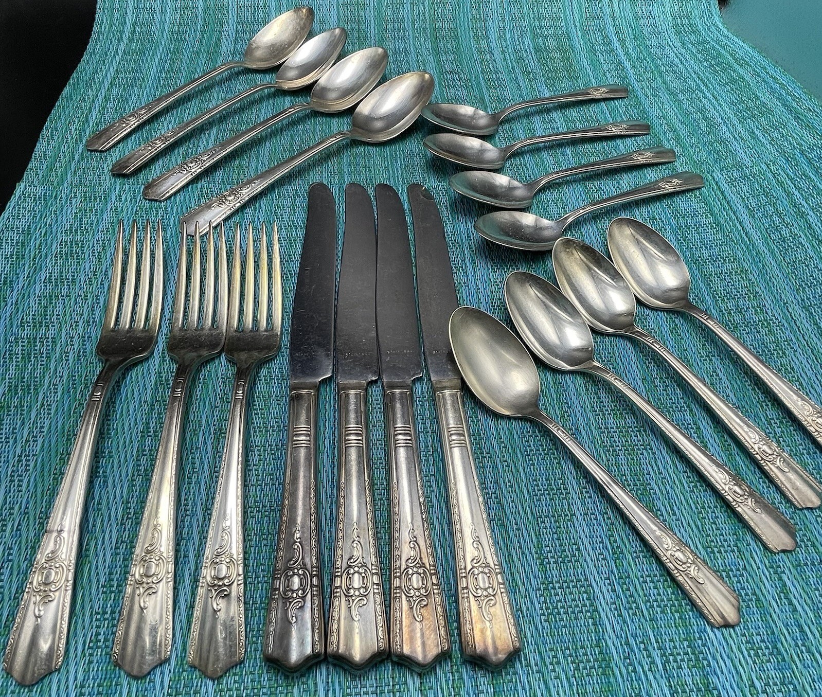 20 pcs Harmony House Wallace Silver Plated AA+ Vtg Spoons Forks Knives Maytime