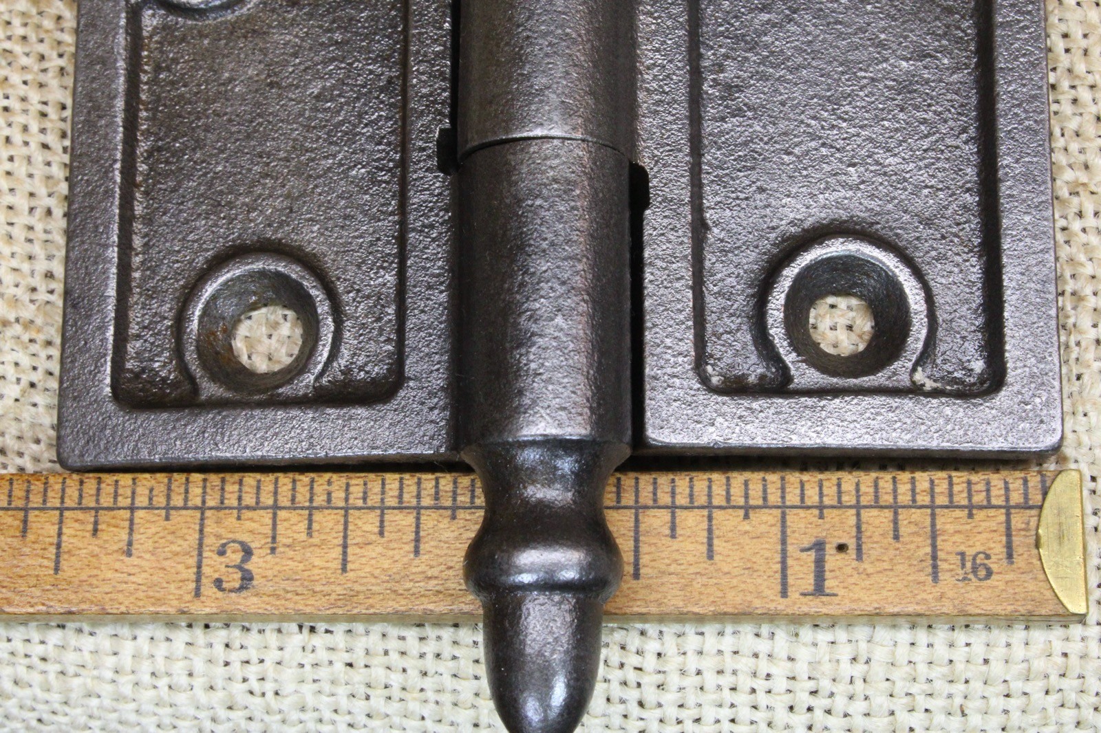 2 Old Door Hinges 4 X 3 1/2″ Acorn Pins Victorian 1850’s Raised Edge Cast Iron
