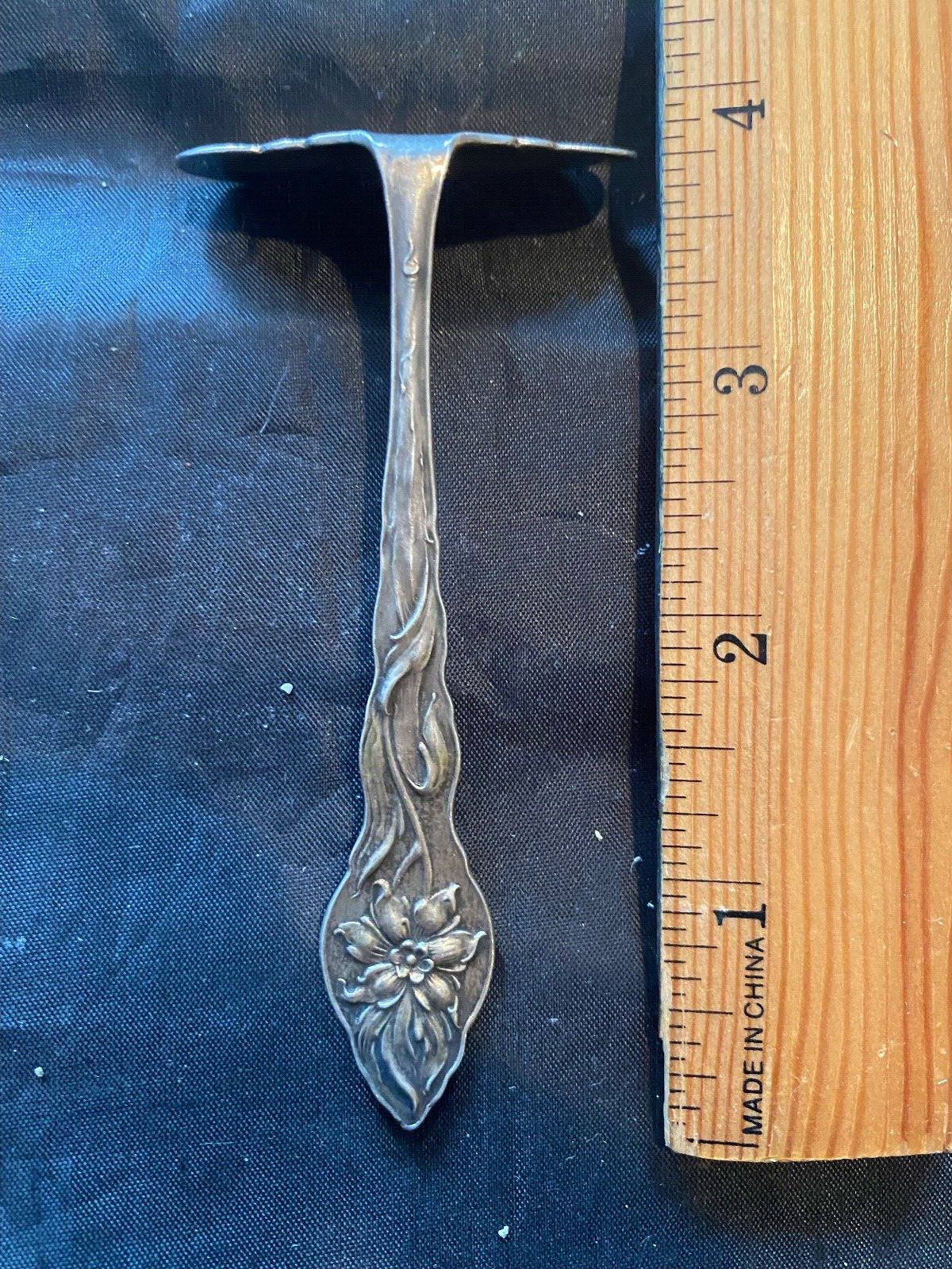 RARE UNGER STERLING BABY FOOD PUSHER STERLING SILVER RARE NARCISSUS
