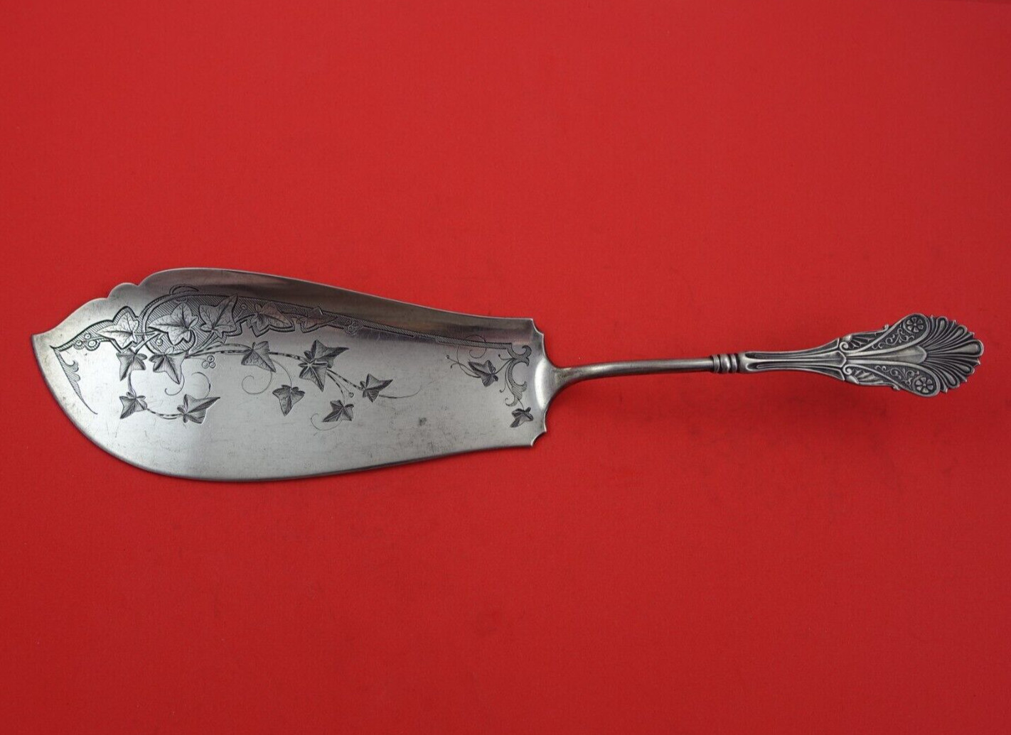 Corinthian by John Polhamus / Shiebler Sterling Silver Fish Server BC Leaves 12″
