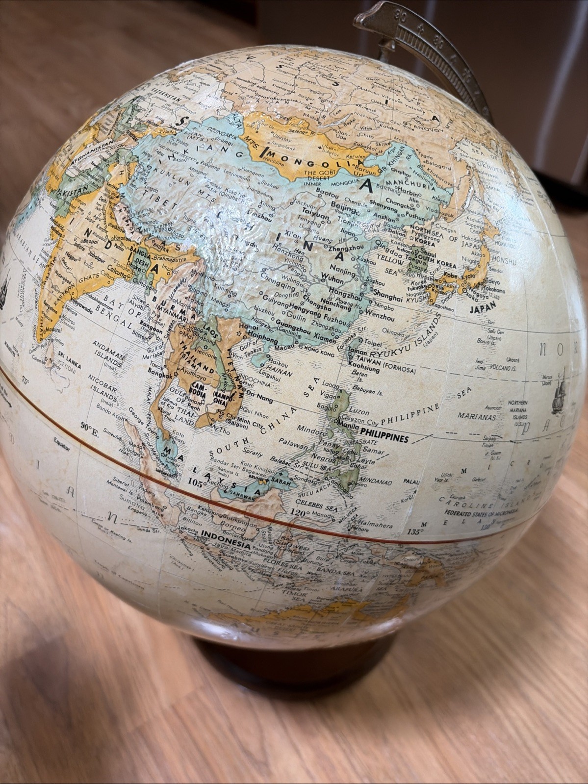 Replogle Old World Classic 12 in Diameter Globe Raised Relief Vintage 1970s USA