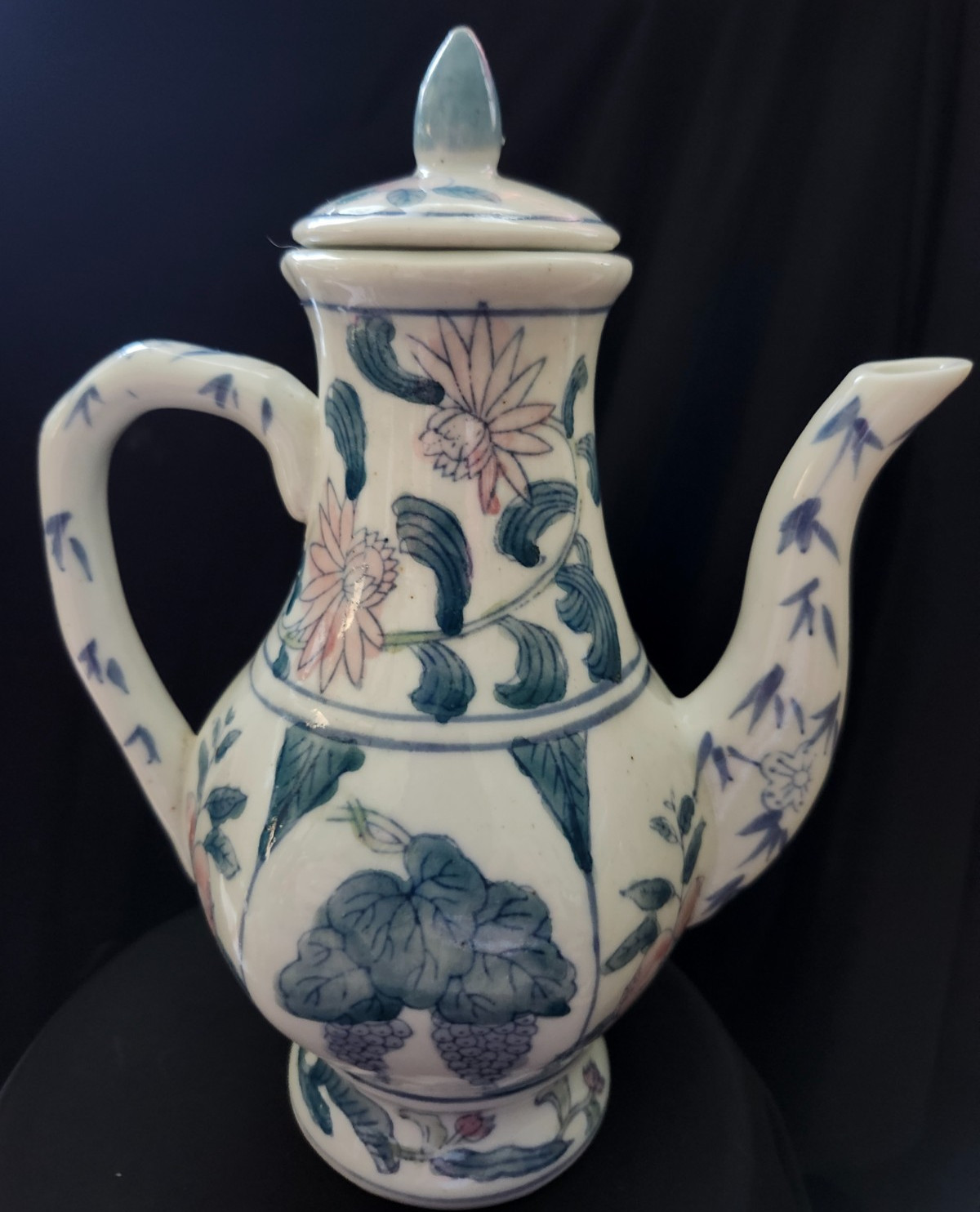 Japanese Oriental White & Blue Floral w/Touch of Pink Porcelain Coffee/Teapot