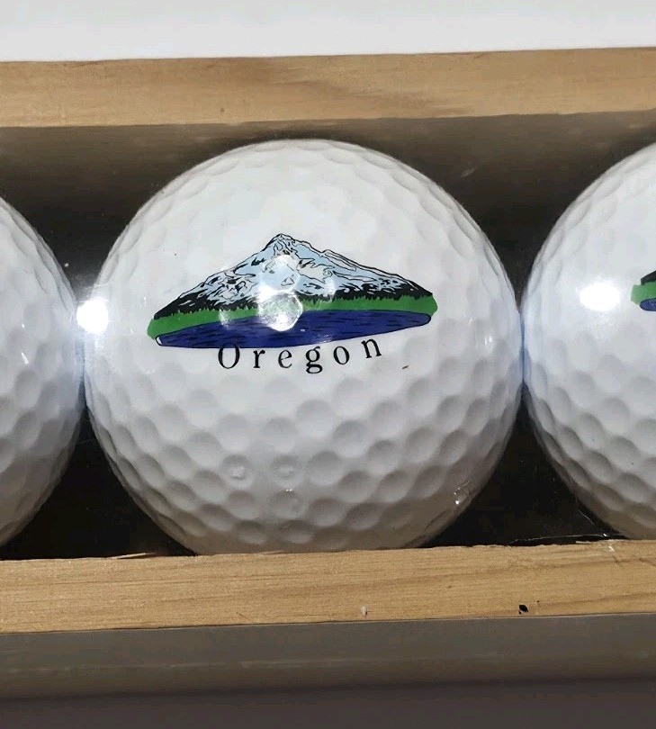 Spalding ▪︎ Mt Hood Oregon ▪︎ Vintage Golf Ball Set of 3 ▪︎ SEALED ▪︎ ~1980s