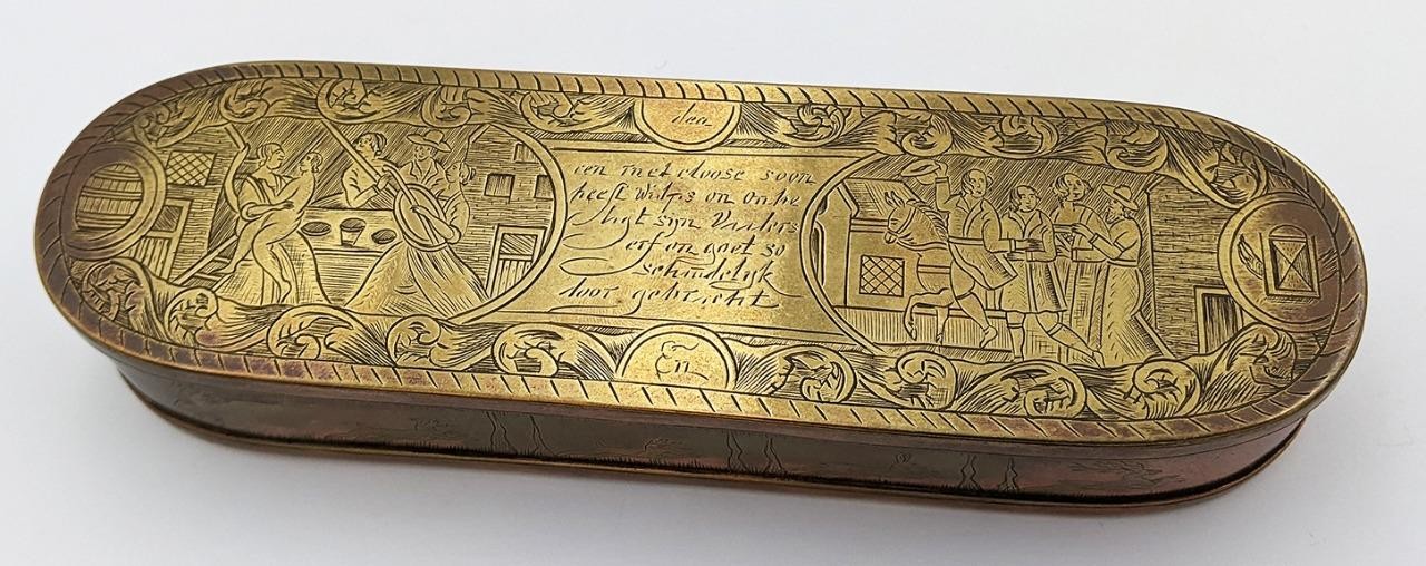 18TH CENTURY FINE DUTCH GILDED COPPER ENGRAVED TOBACCO BOX