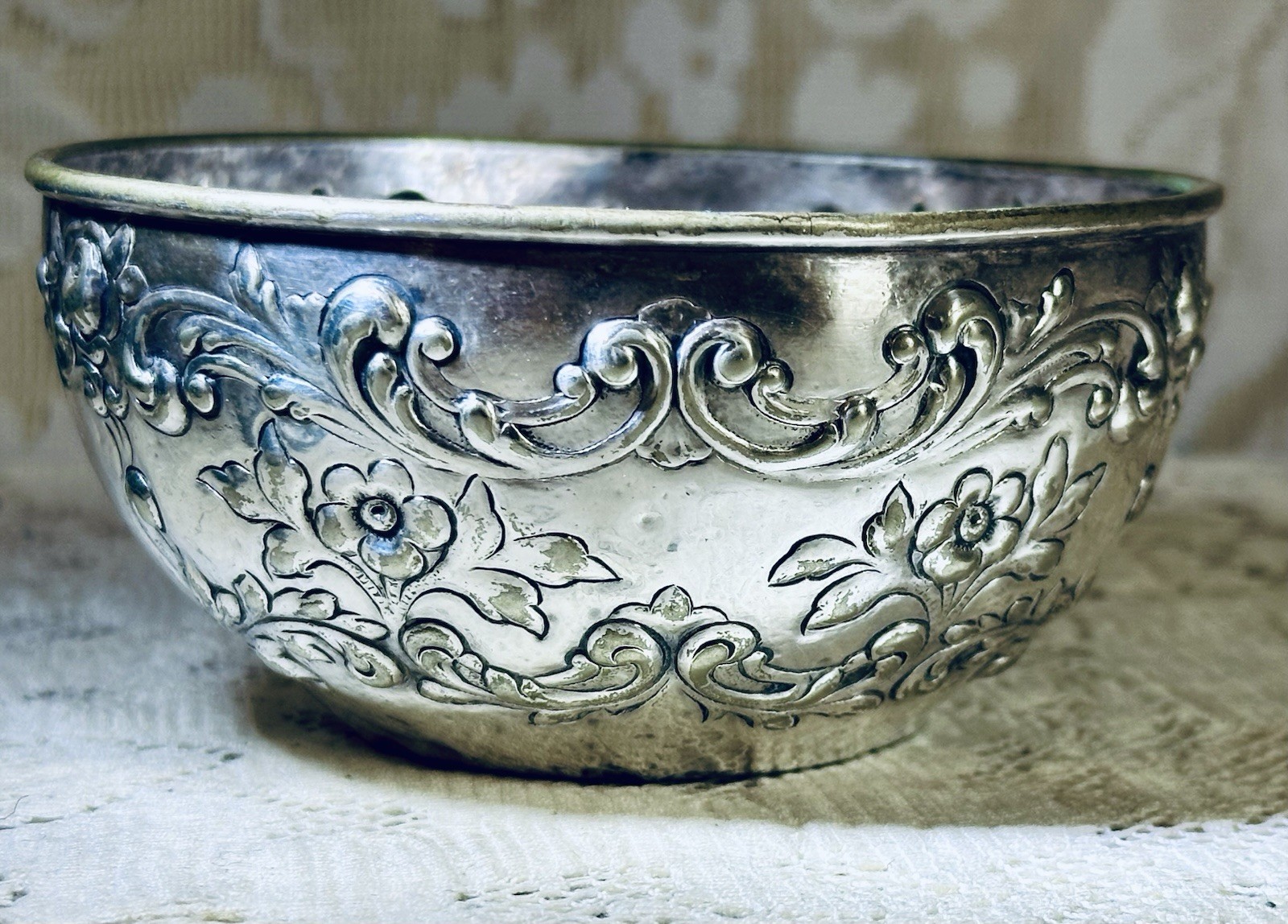 Gorham Mfg Victorian Silver Plate 4.25 Inch Reposse Finger Bowl Marked MERRY