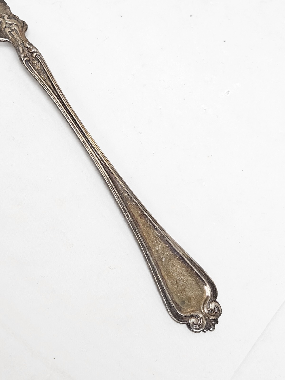 ANTIQUE SPIRAL STERLING SILVER APPETIZER/BUTTER PICK 6.5″