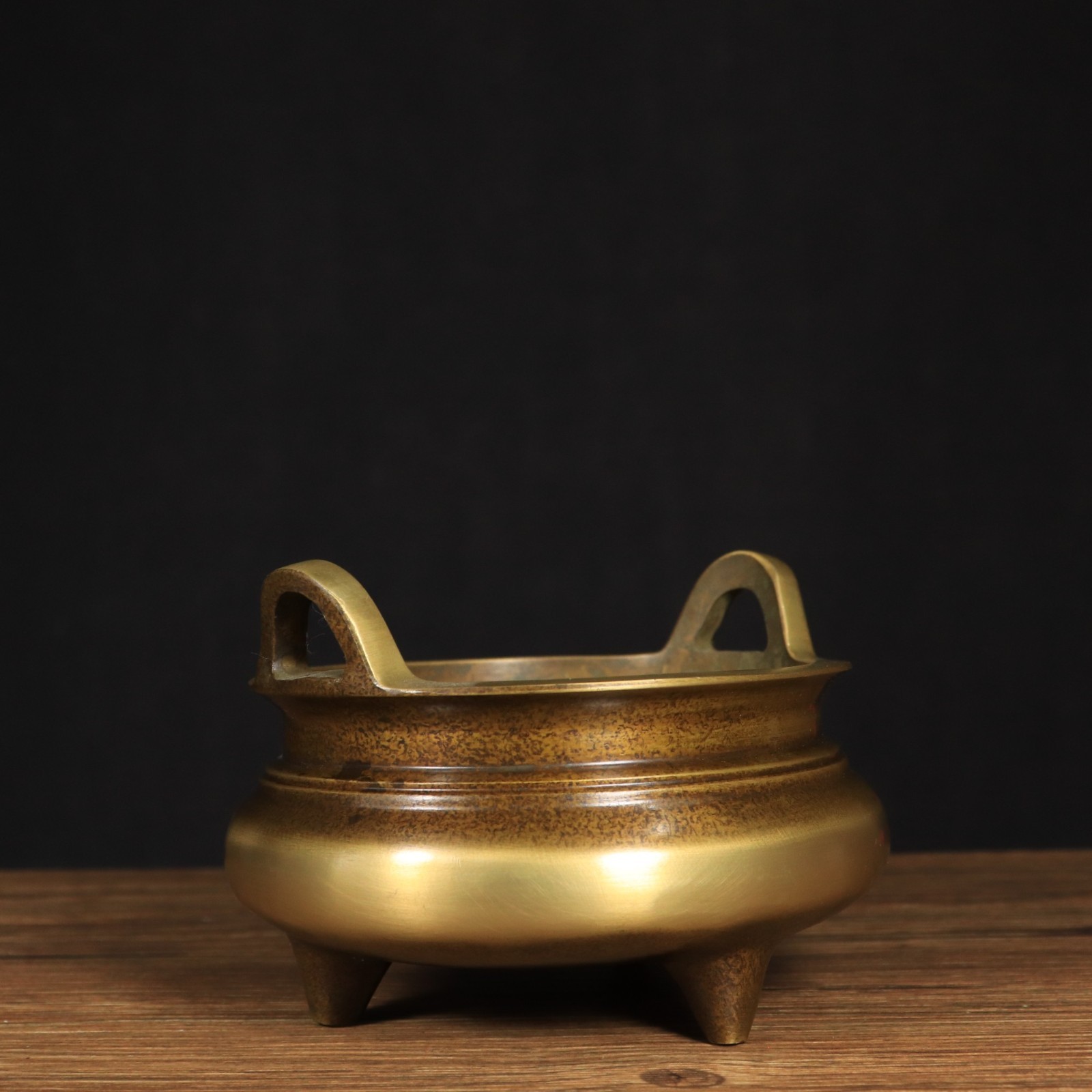 Antique Pure Copper Black Pattern Ear Punching Furnace