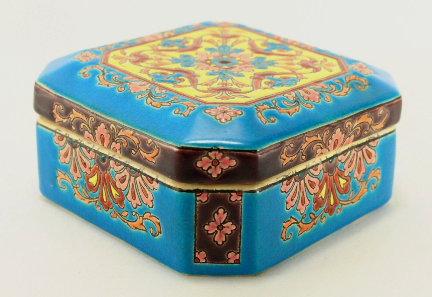 = 1920-1936 LONGWY Square Faience Box, Kenilworth Studio, France