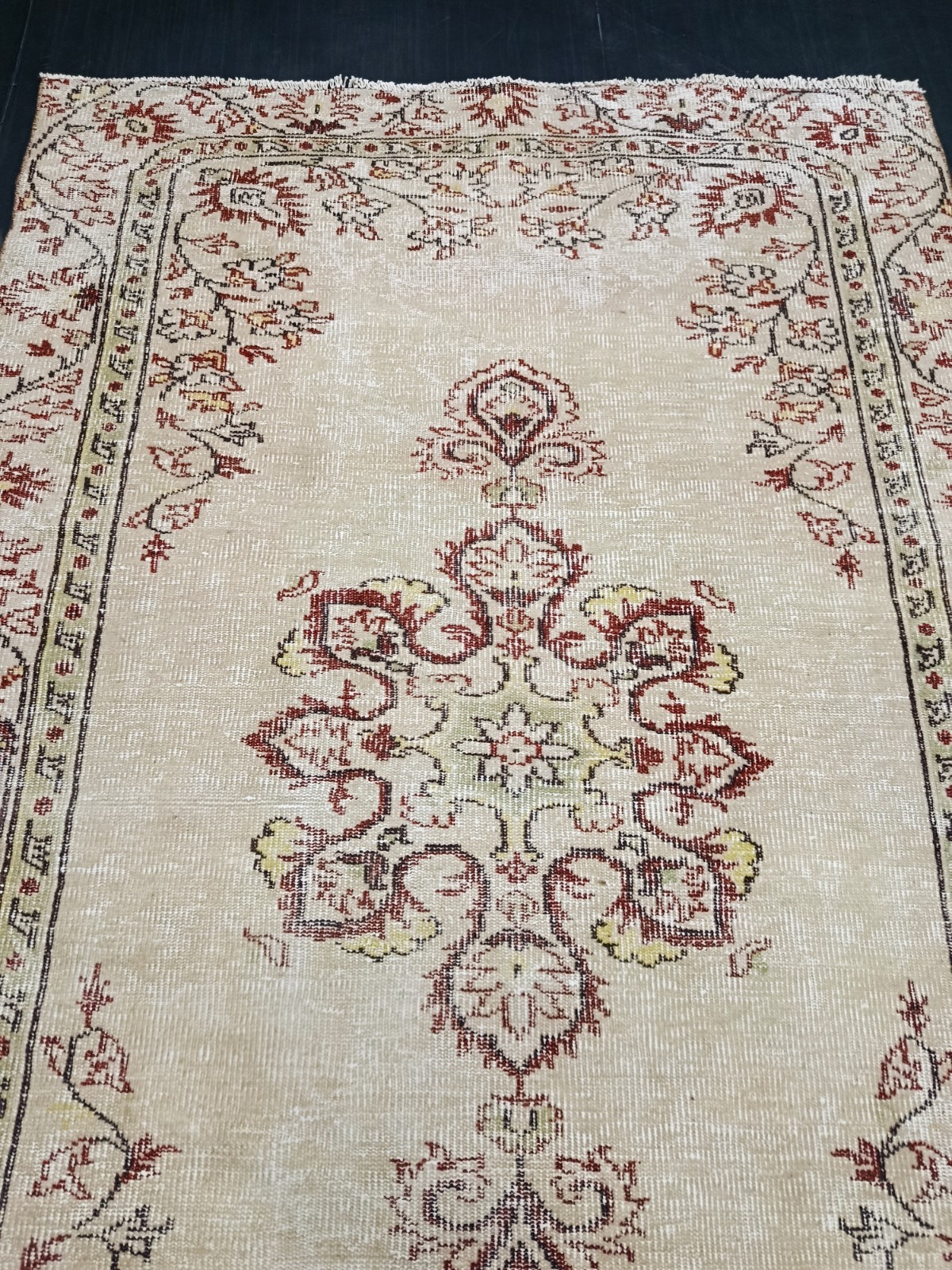 Vintage Turkish Living Room Rug, 4.7×7.8ft, Antique Beige Medallion Oushak Rug,