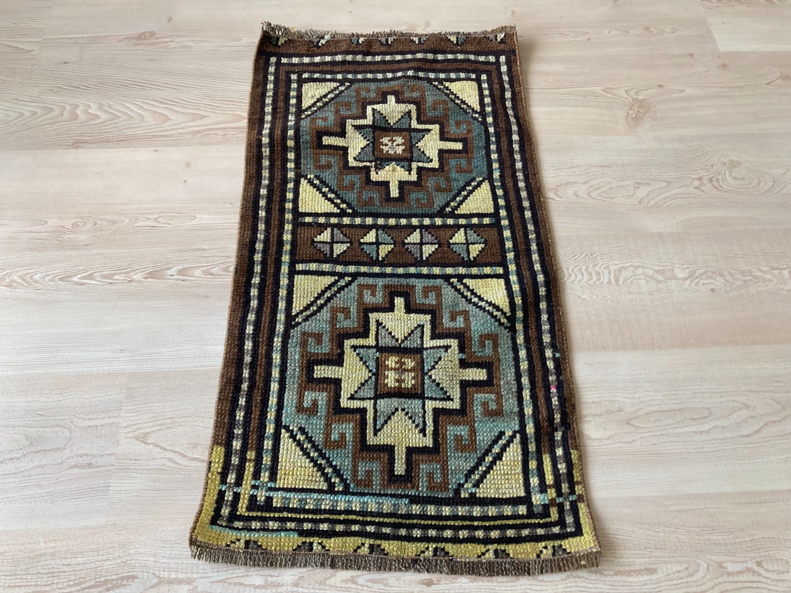 Turkish rug, Brown rug, Vintage rug, Oushak Wool rug, Doormat Rug, 1.5 x 2.7 ft