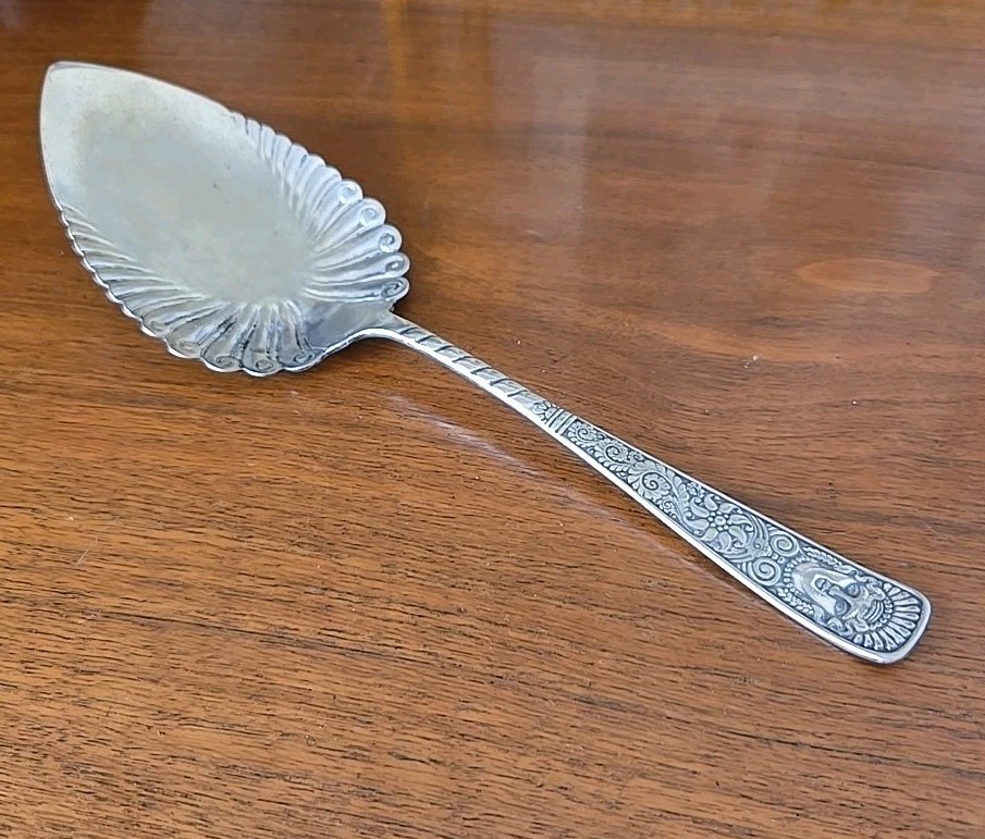 1847 ROGER’S Silverplate ASSYRIAN Head Nouveau Pie Cake Server Holidays VTG