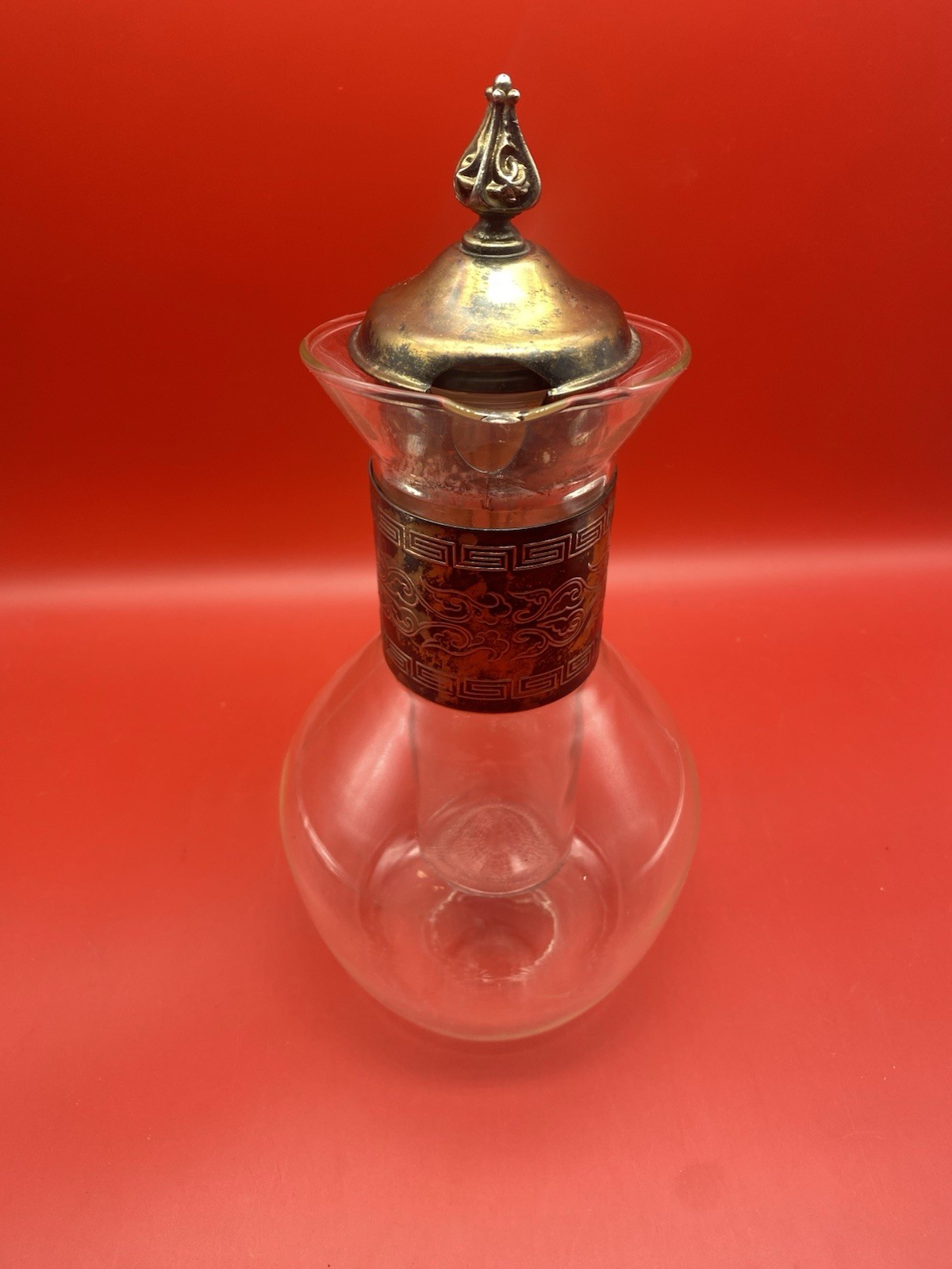 11″ Vtg Corning Heat Proof Glass Carafe with Ornate Silverplate Top Excellent