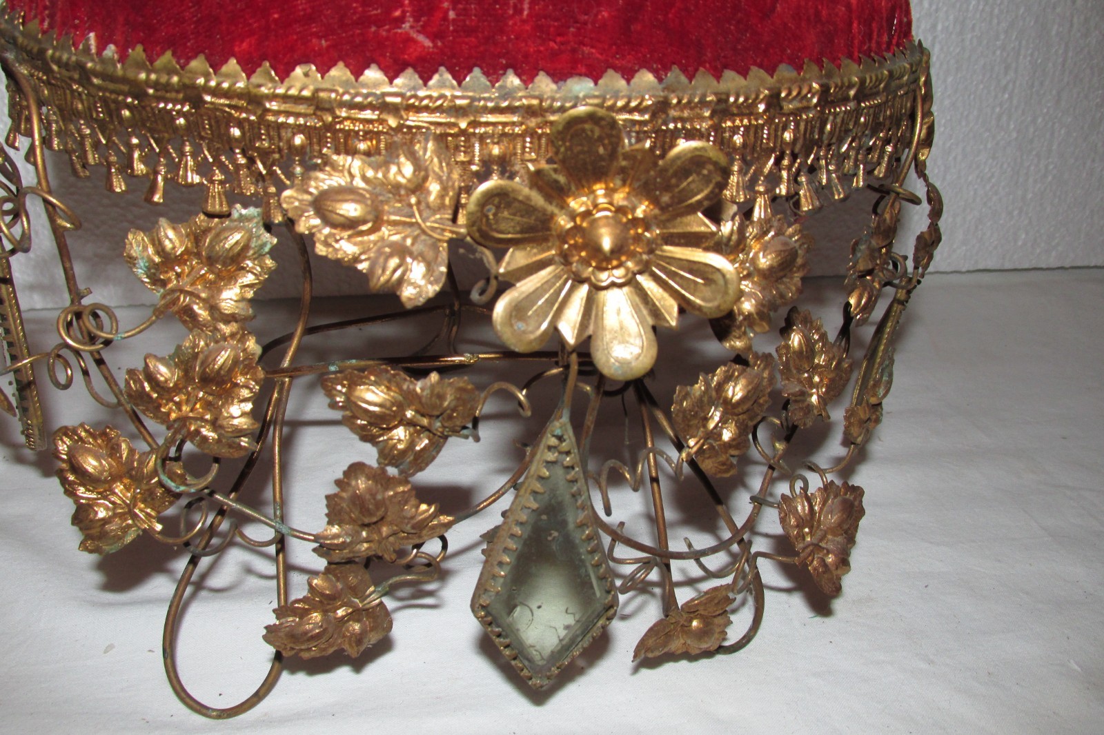Antique Globe De Mariee Interior Cusioned Stool Part Ormolu Flowers Mirrors