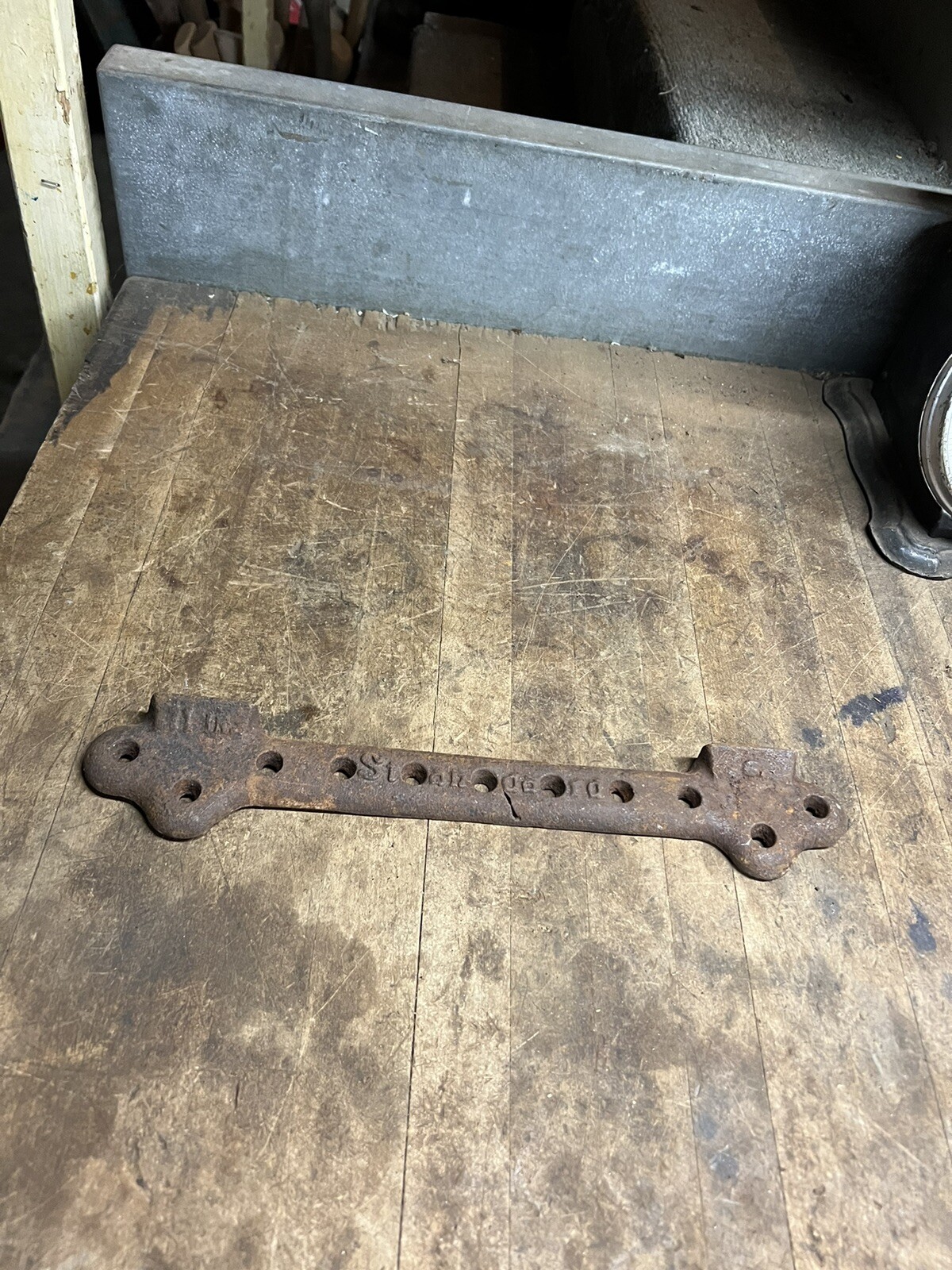 VTG Old Retro Bathroom Wall Mount Sink Cast Iron Bracket Standard Part 11 In 11”