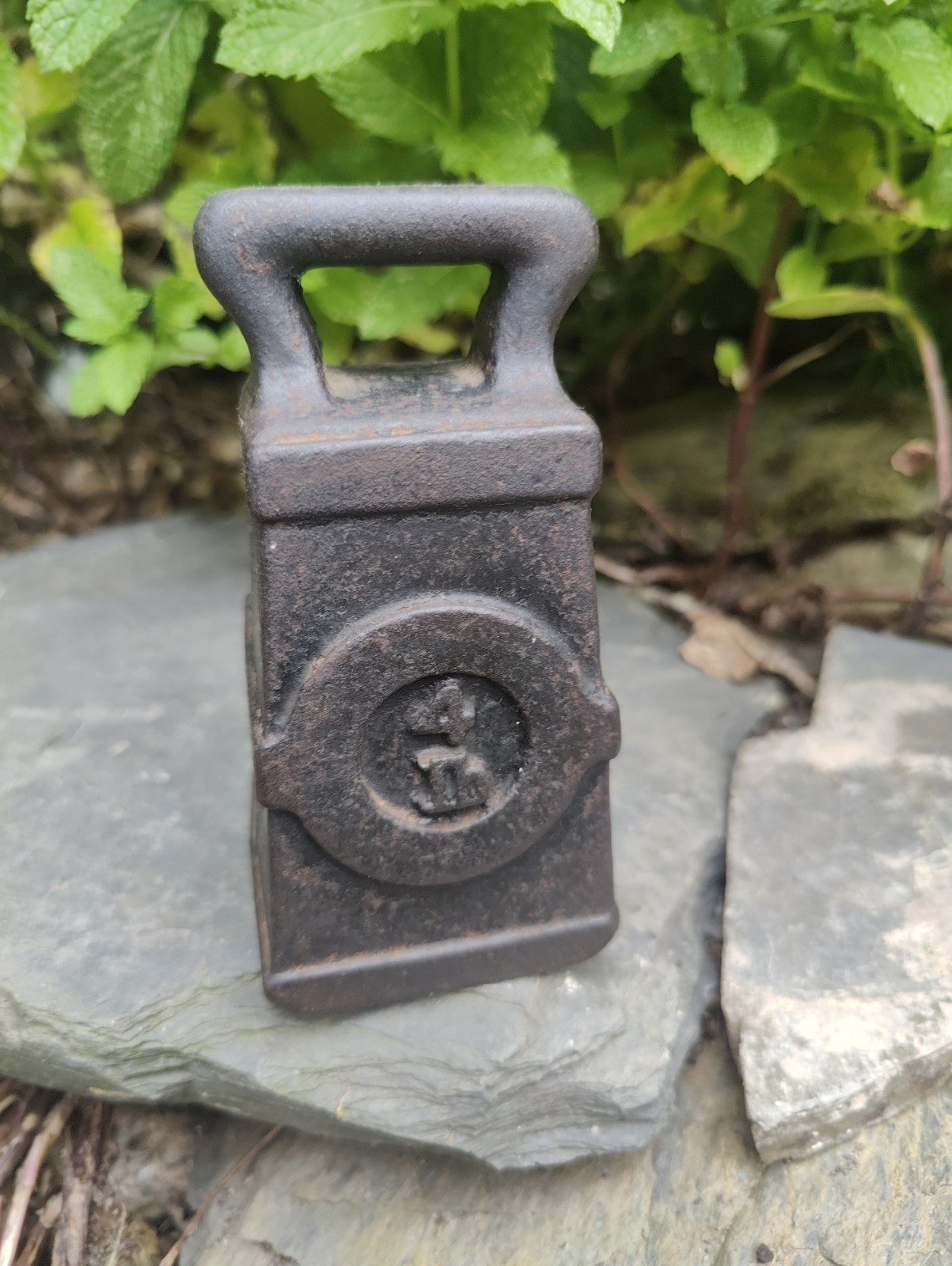 Antique Cast Iron Castle Design 4lb Weight Kitchen