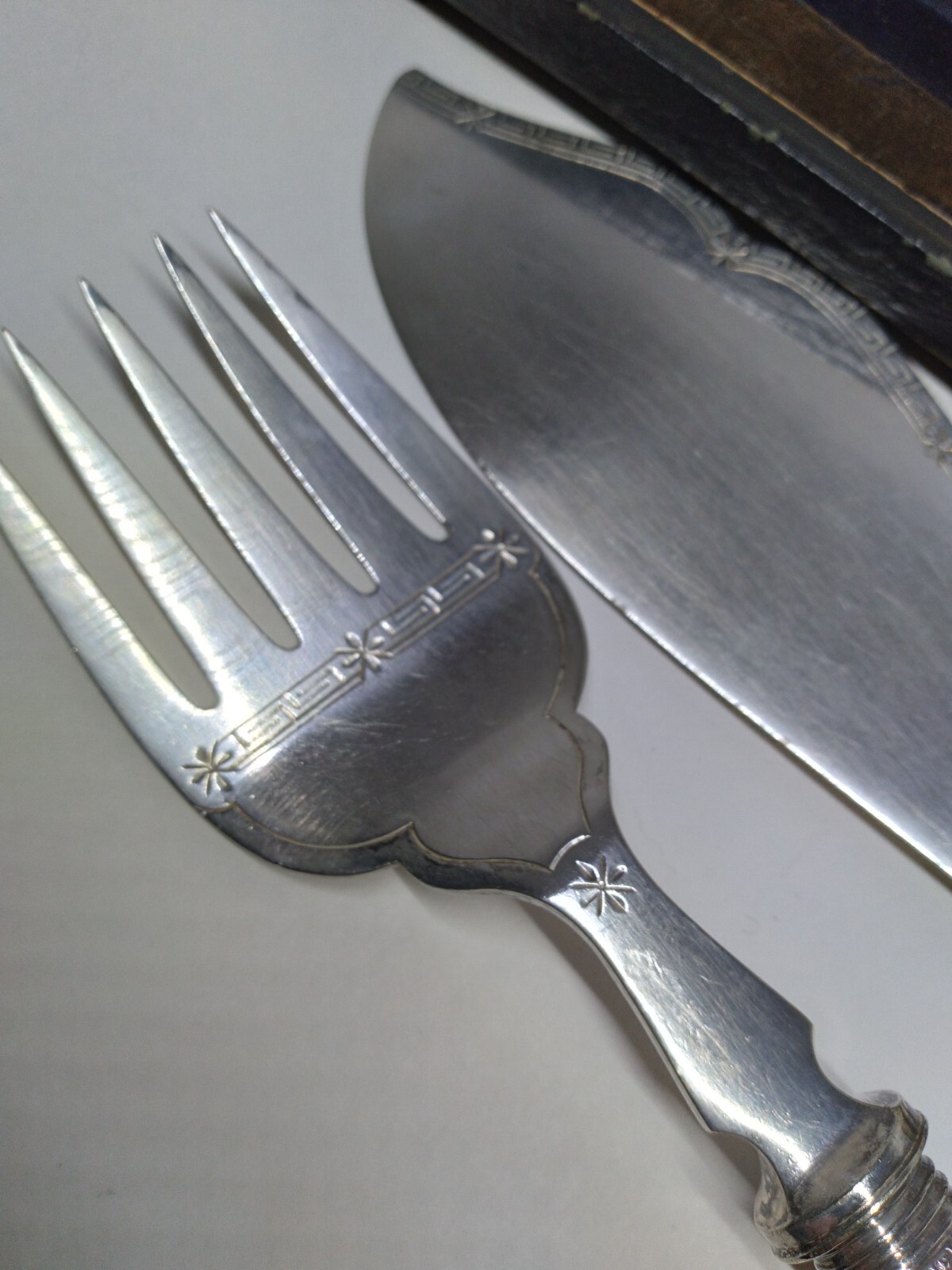 Atkins Bros Fish Serving Set Knife Fork Celluloid Handles Orig Box Silverplate