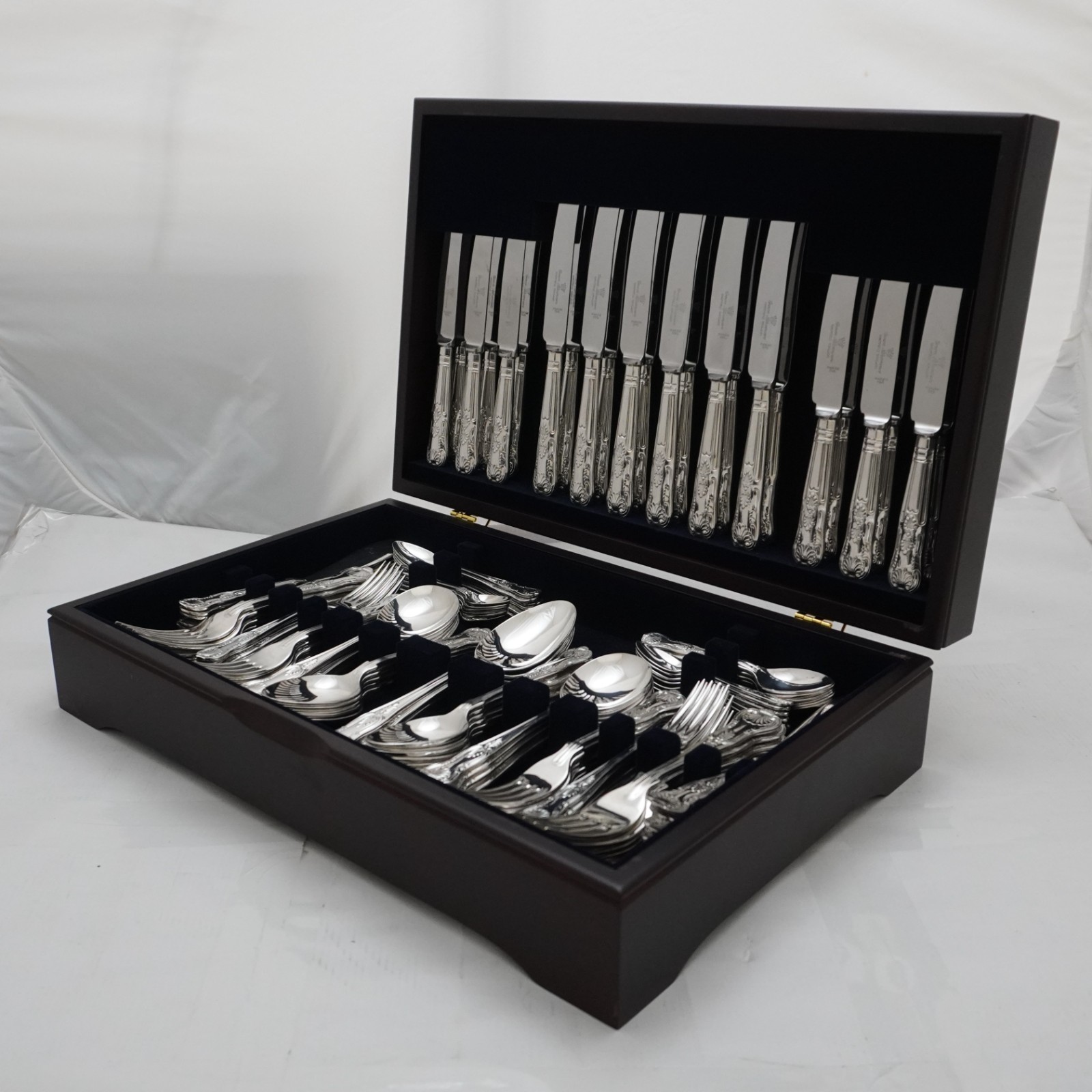 KINGS Design Crown Silverware Silver Service 124 Piece Canteen of Cutlery Set