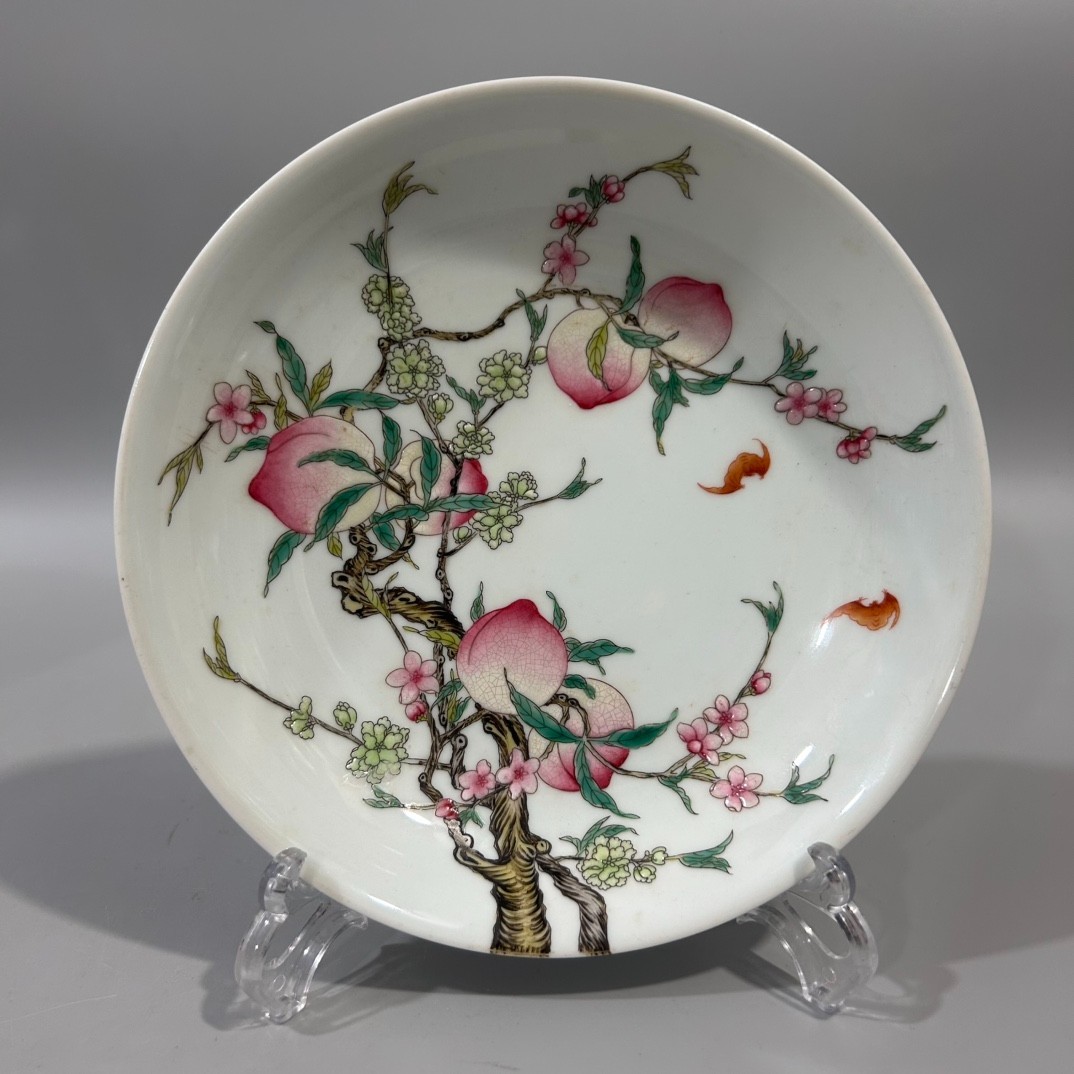 Nice Chinese Art Handmade Painting Dou Polychrome Porcelain Peach Plate