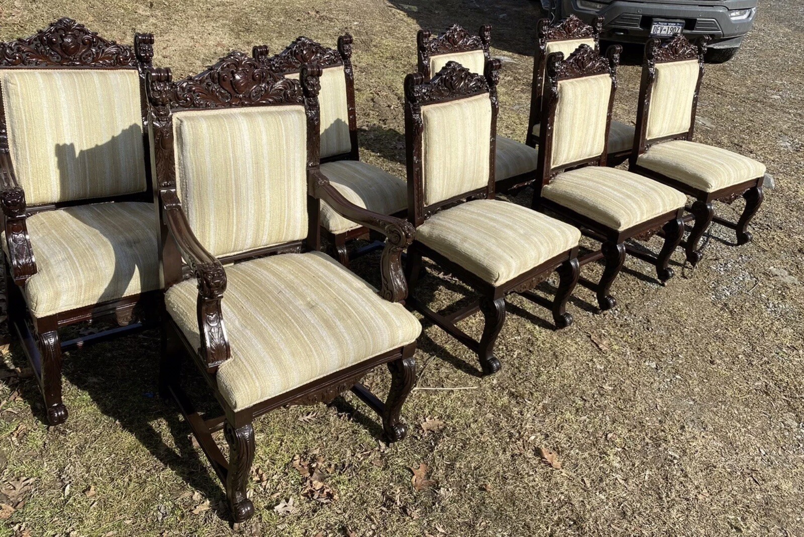 SET OF 8 HEAVILY CARVED R. J. HORNER MAHOGANY GRIFFIN DINING CHAIRS