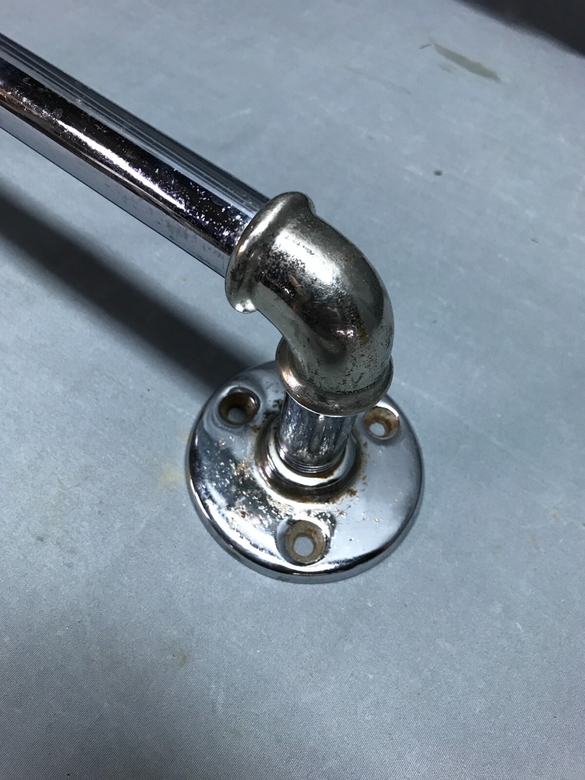 VTG 23″ Good MFG Chrome Over Brass Industrial Style Towel Bar Rack Old 1122-24B
