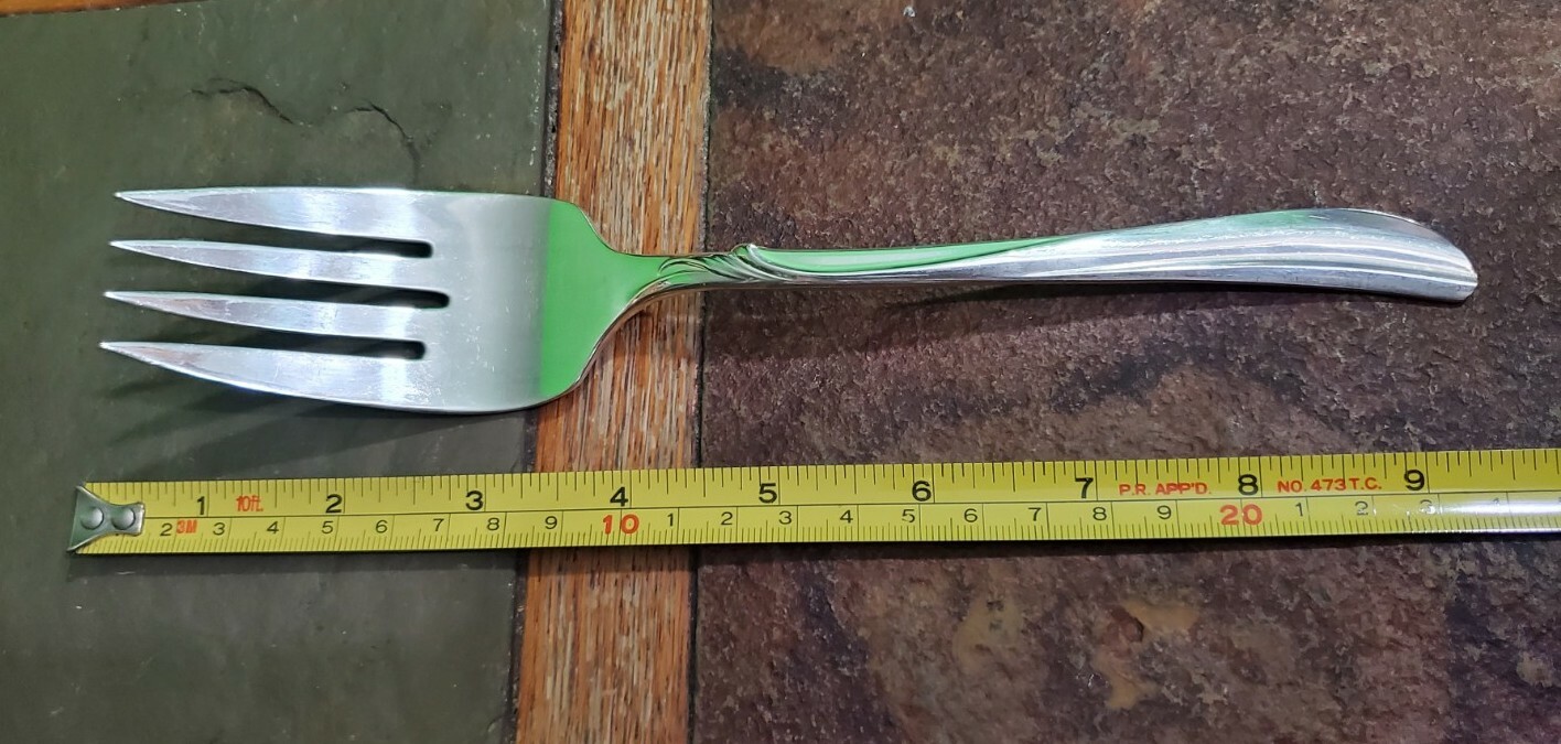 🔎 MID CENTURY c1958 RADIANCE PATTERN SILVERPLATED “8 7/8” MEAT 🥩 SERVING FORK