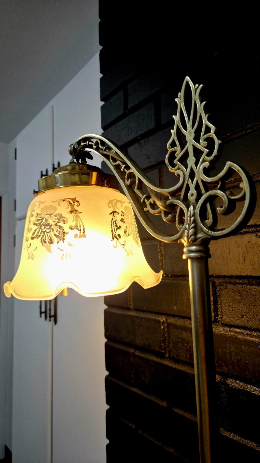 Antique Ornate Victorian Cast Iron & Brass Floor Lamp