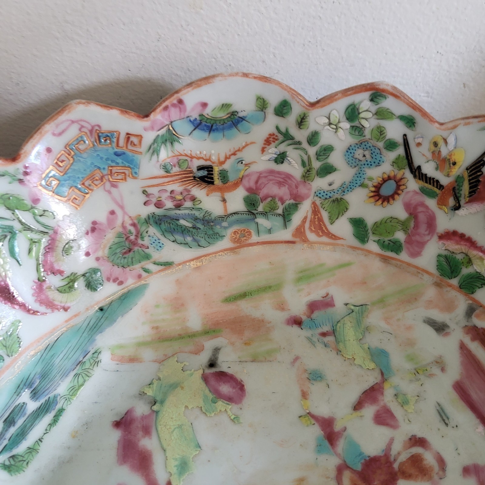 Chinese Export Rose Medallion Large Serving Bowl 10.5″