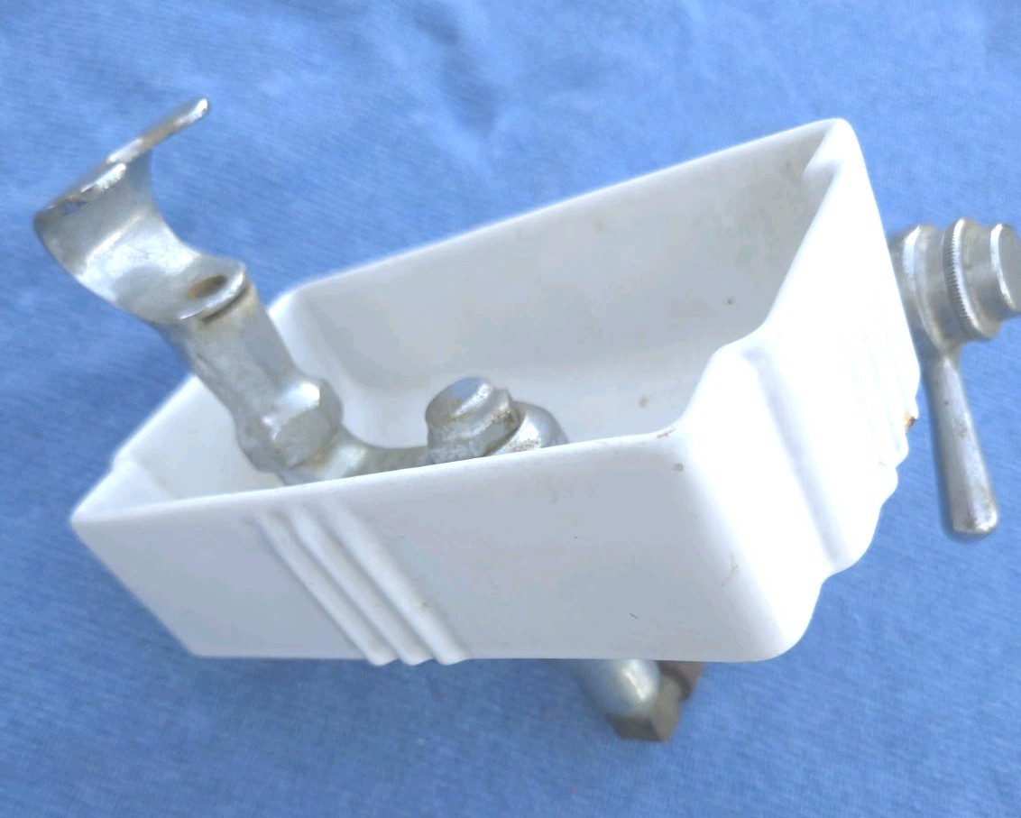Vintage CENTRAL PARAGON Porcelain Cast Iron Drinking Fountain Bubbler 7″x4