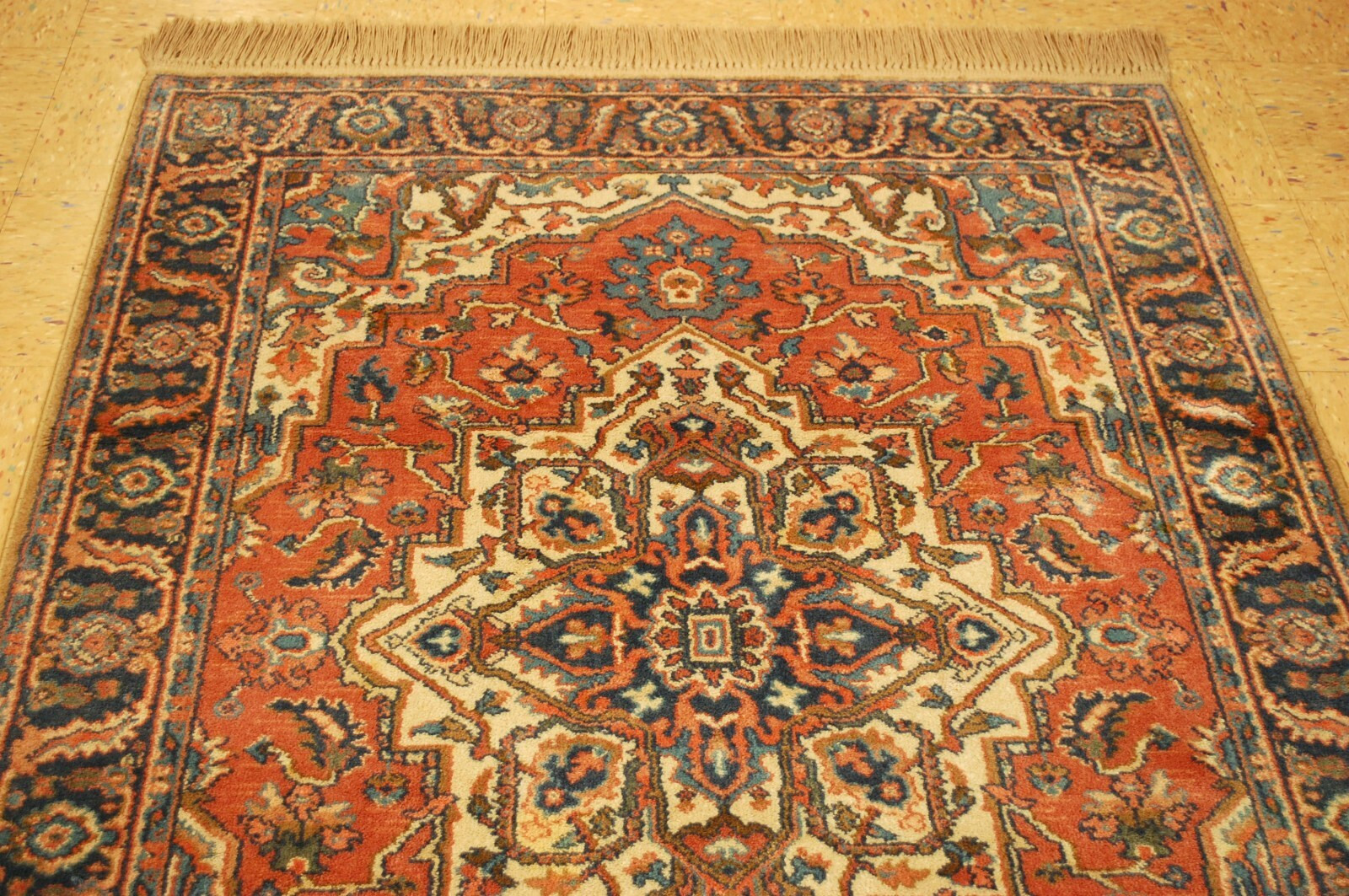 MINT AUTHENTIC AMERICAN KARASTAN ANTIQUE SERAPI PATTERN#744 RUG CARPET 4’3″ X 6′