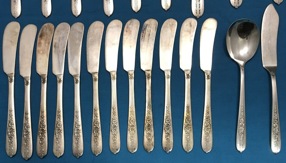 30 Pc ROYAL ROSE Silverplated SPOONS SPREADERS & SERVING PCS Nobility Plate