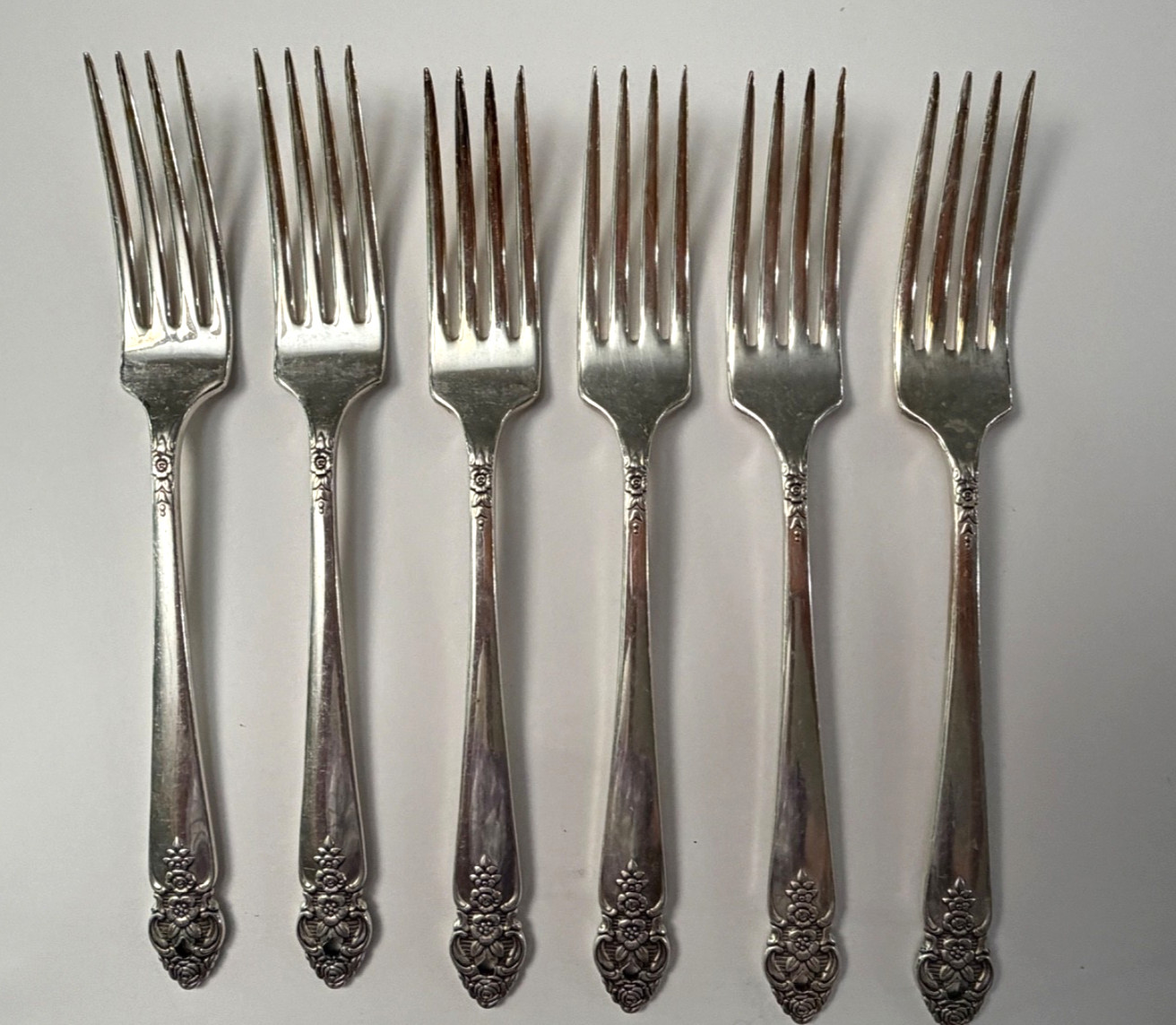DISTINCTION Dinner Forks Prestige Vintage Silverplate Flatware (set of 6)