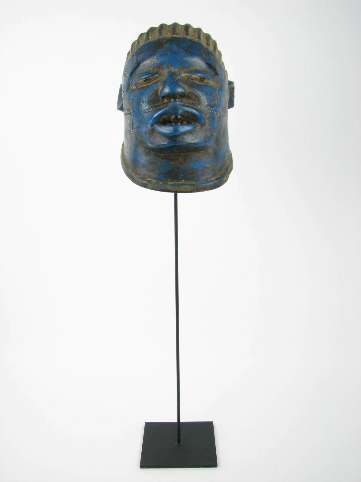 GothamGallery African Tribal Art – Metal Helmet Mask Stand Base Adjustable 30″