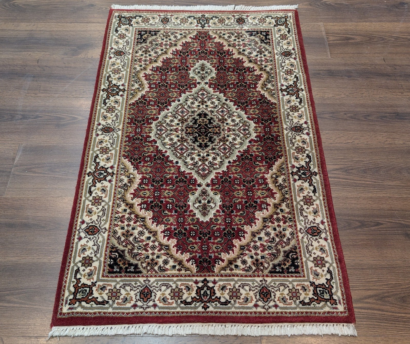 Indo Per’sian Rug 2.6 x 4, Accent Rug, Vintage, Wool, Handmade