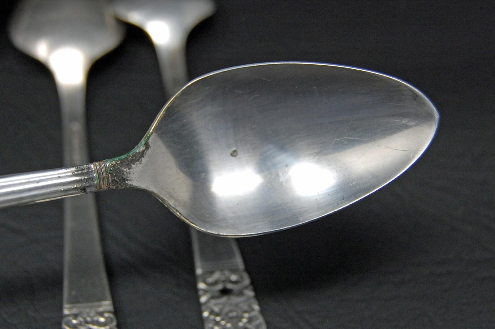 Oneida Community Plate Coronation Silver Plated 2 Serving Spoons 3 Teaspoons