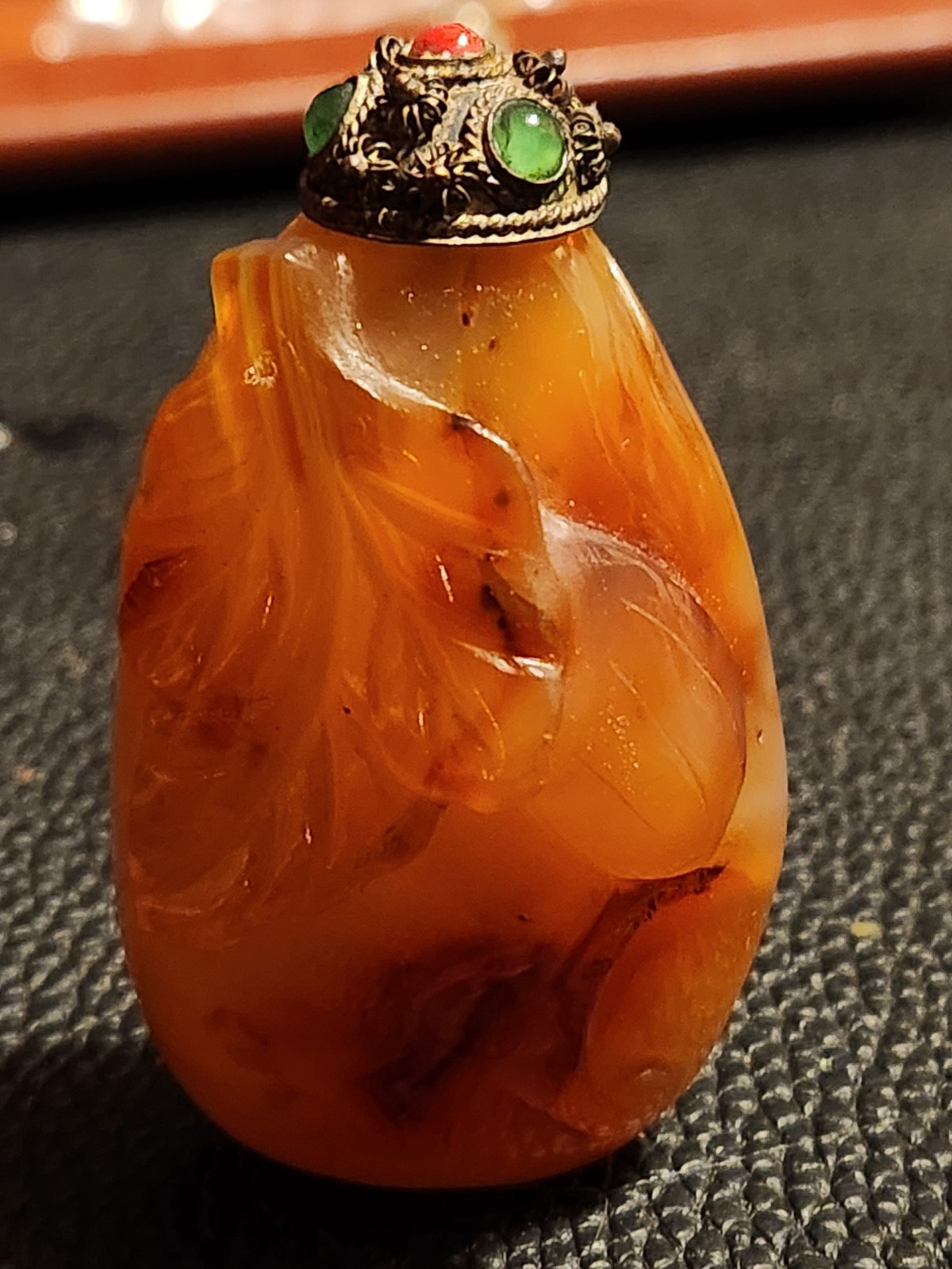 Antique 19th-Century Shadow Agate Snuff Bottle w/ Metal Coral & Jadite Stopper