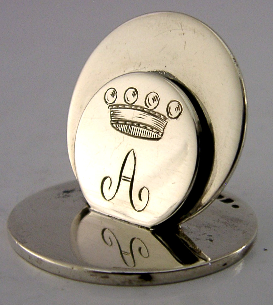 STERLING SILVER BARONS CORONET MENU HOLDER 1924 ANTIQUE 26g
