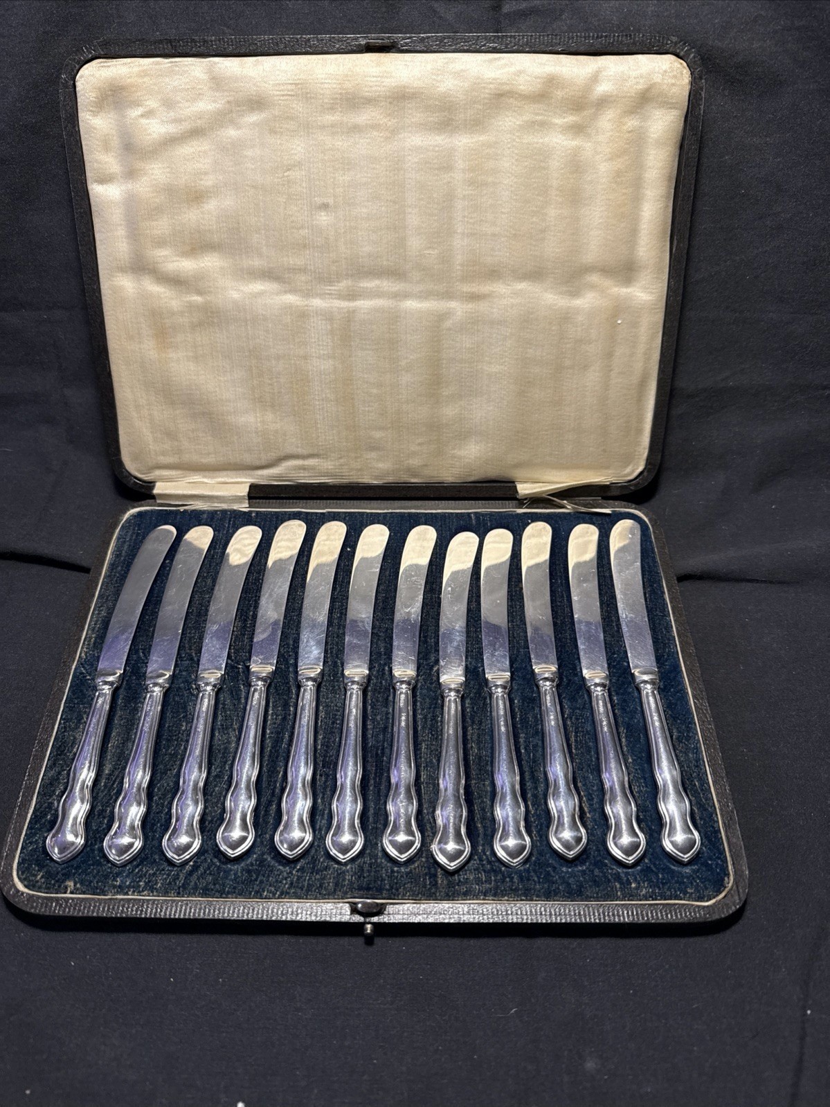 Harrison & Fisher Set Of 12 Sterling Silver Butter Knives Circa 1899